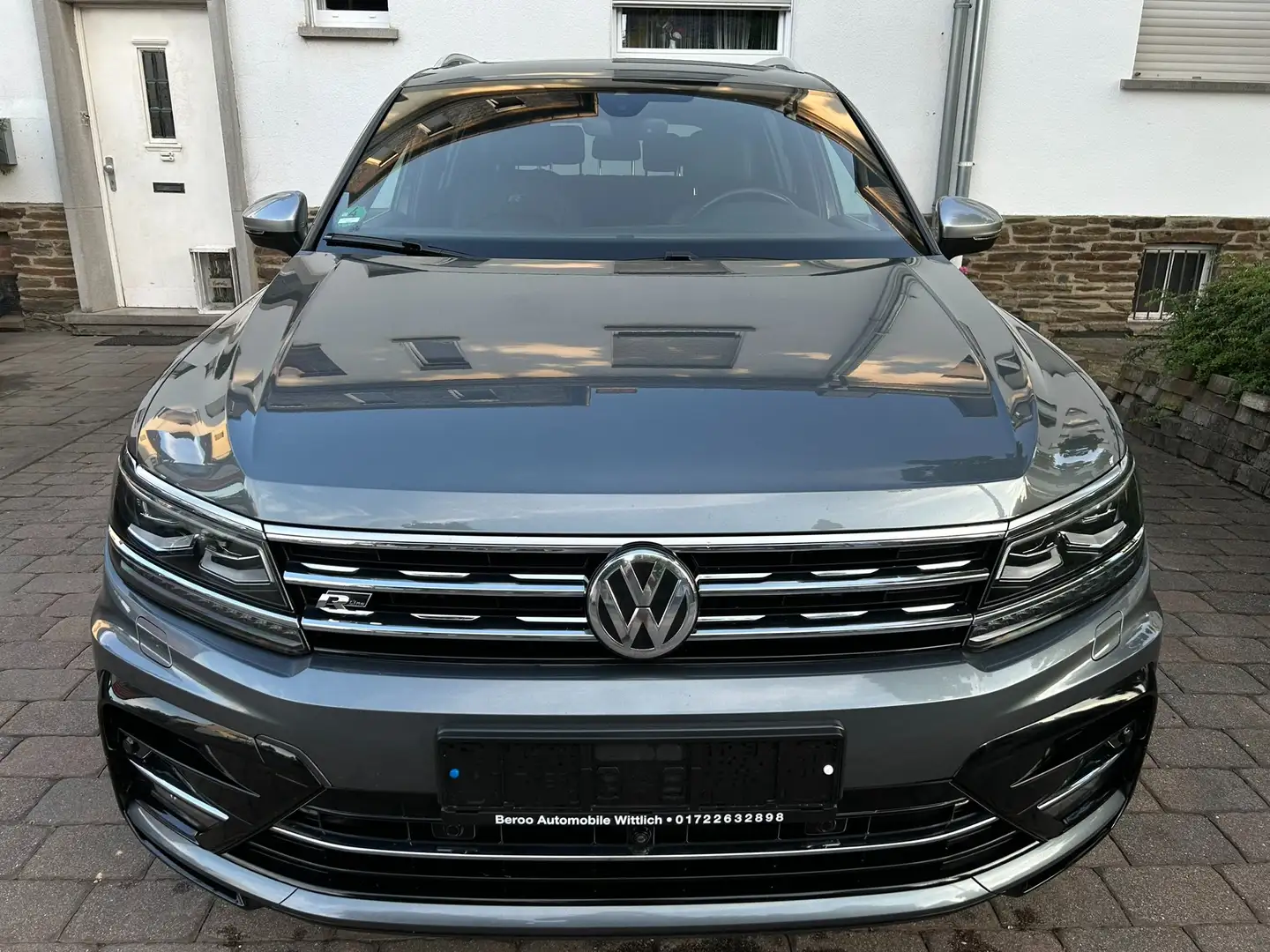 Volkswagen Tiguan Allspace Highline R-Line 4Motion - 1. Hand - 4x4 - R LINE Grau - 2