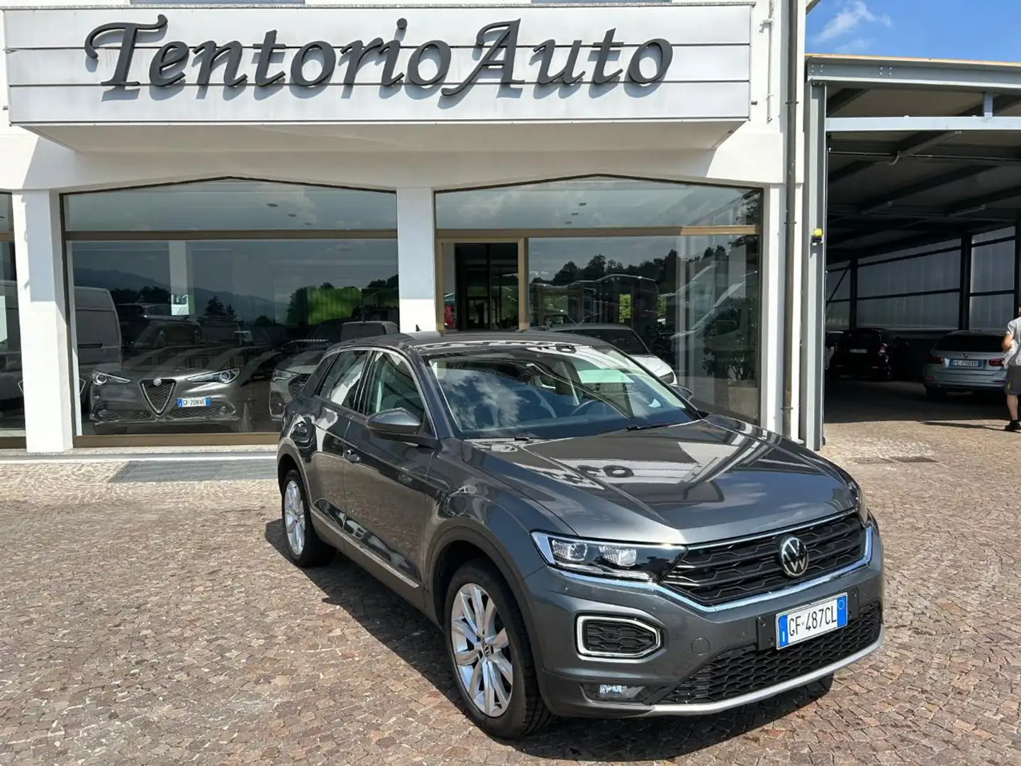 Volkswagen T-Roc 2.0 TDI SCR 150 CV DSG Advanced BlueMotion Technol Grigio - 1