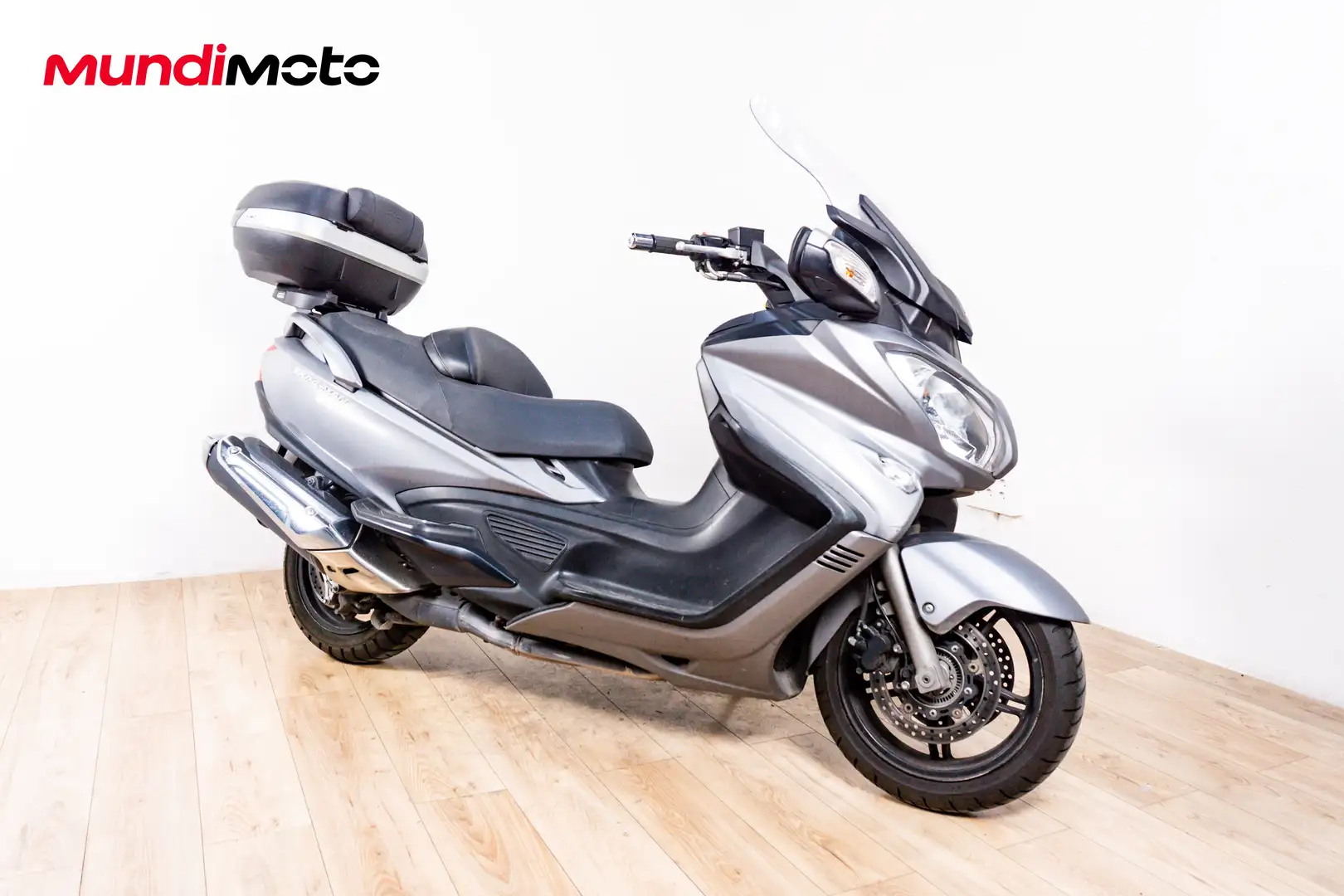 Suzuki Burgman 650 - 2