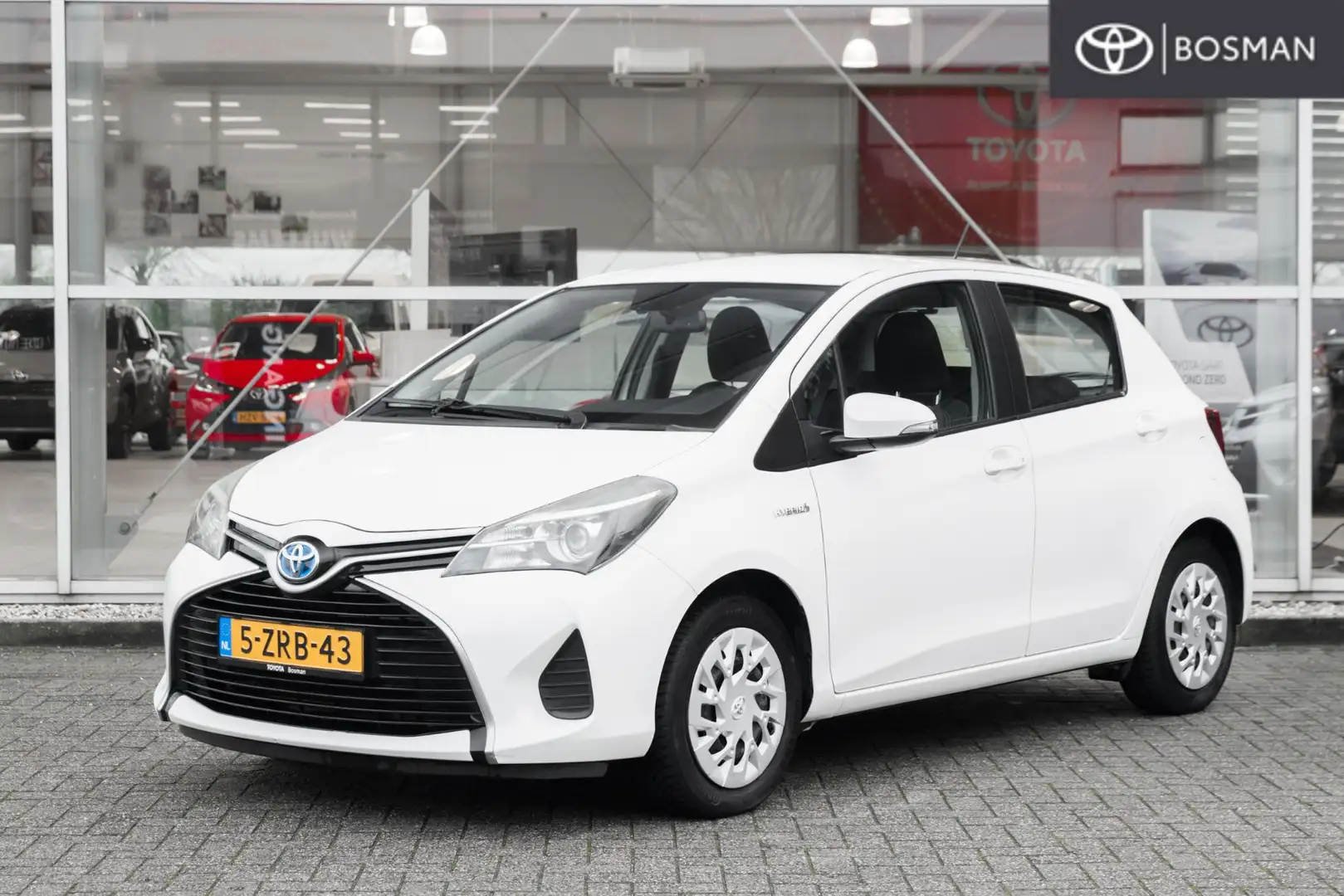 Toyota Yaris 1.5 Hybrid Aspiration Wit - 1