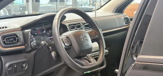 Citroen C3 view 11