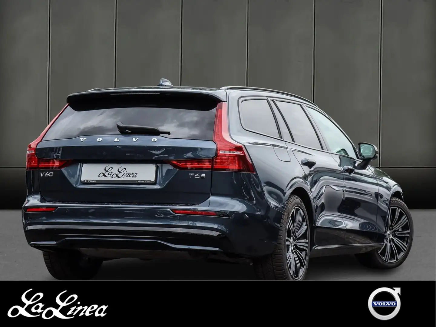 Volvo V60 T6 Recharge AWD Plus Dark NP: 70.590,-//360°//H... Blau - 2