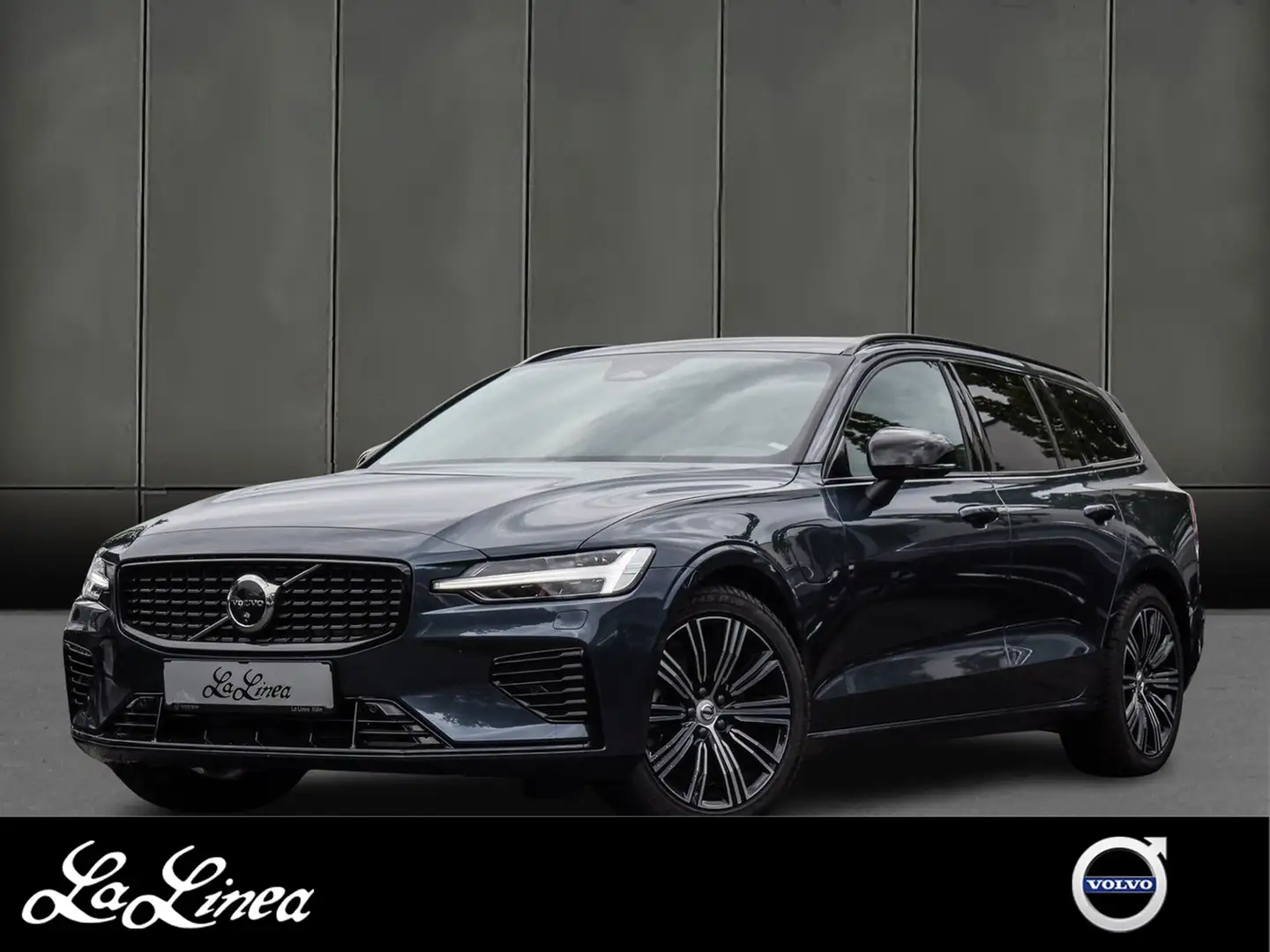 Volvo V60 T6 Recharge AWD Plus Dark NP: 70.590,-//360°//H... Blau - 1