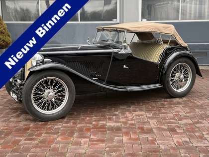 MG TC 1949 Helemaal gerestaureerd Uniek In zeer mooie