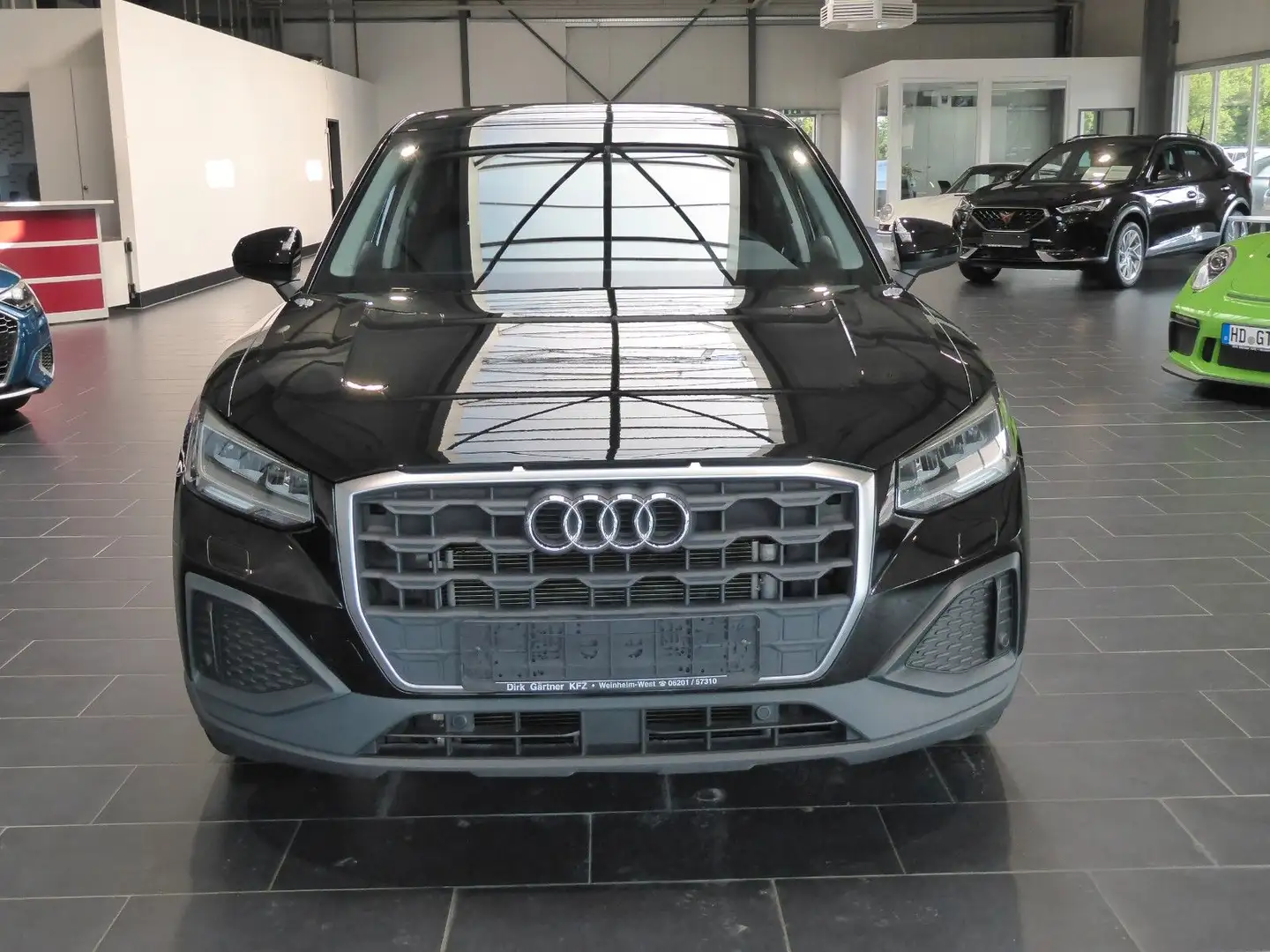 Audi Q2 35 TFSI S tronic 1.Hand PDC Kamera Klimaaut. Schwarz - 2