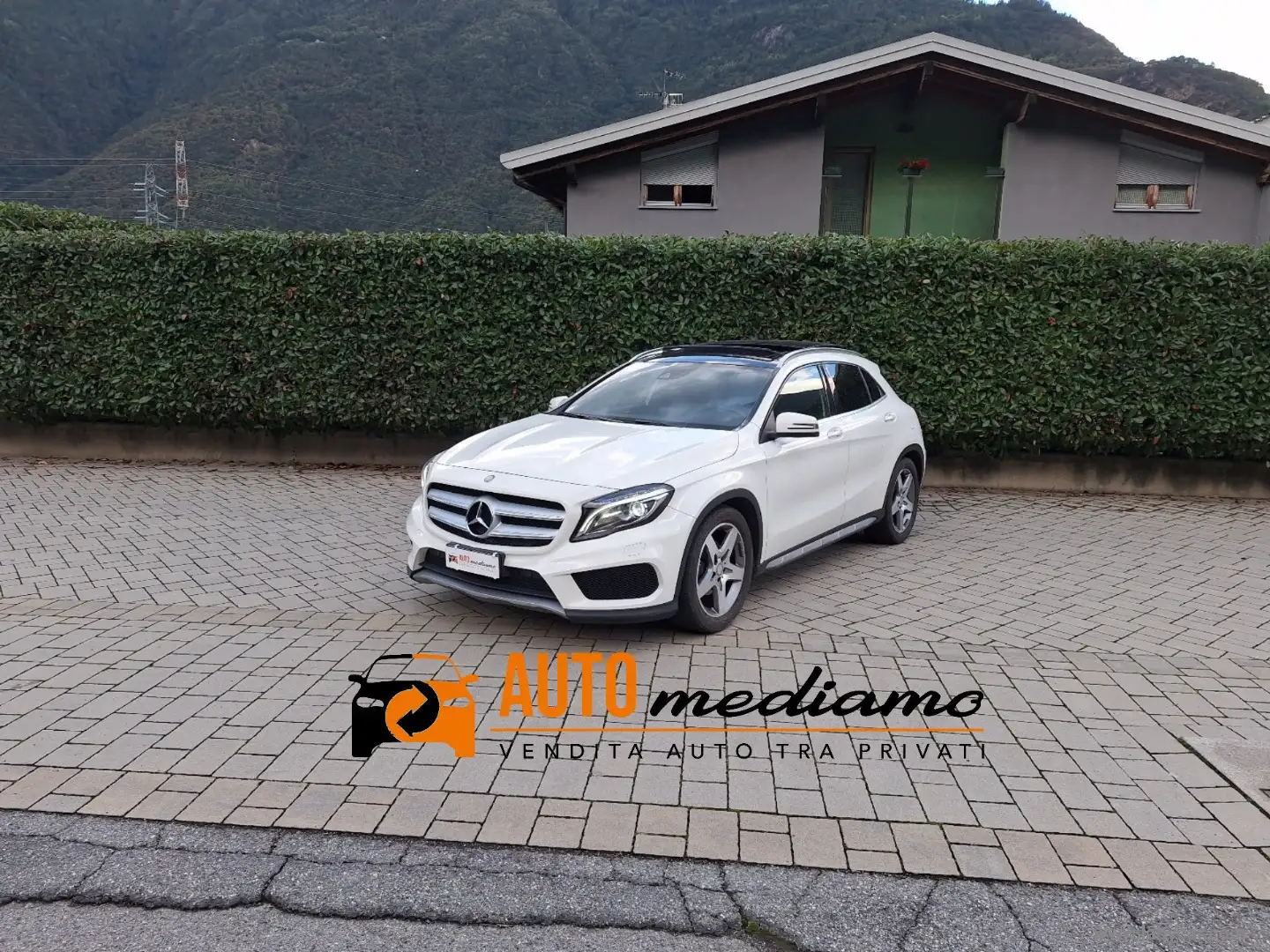 Mercedes-Benz GLA 200 GLA 200 d Automatic Premium TETTO SEDILI Bianco - 1