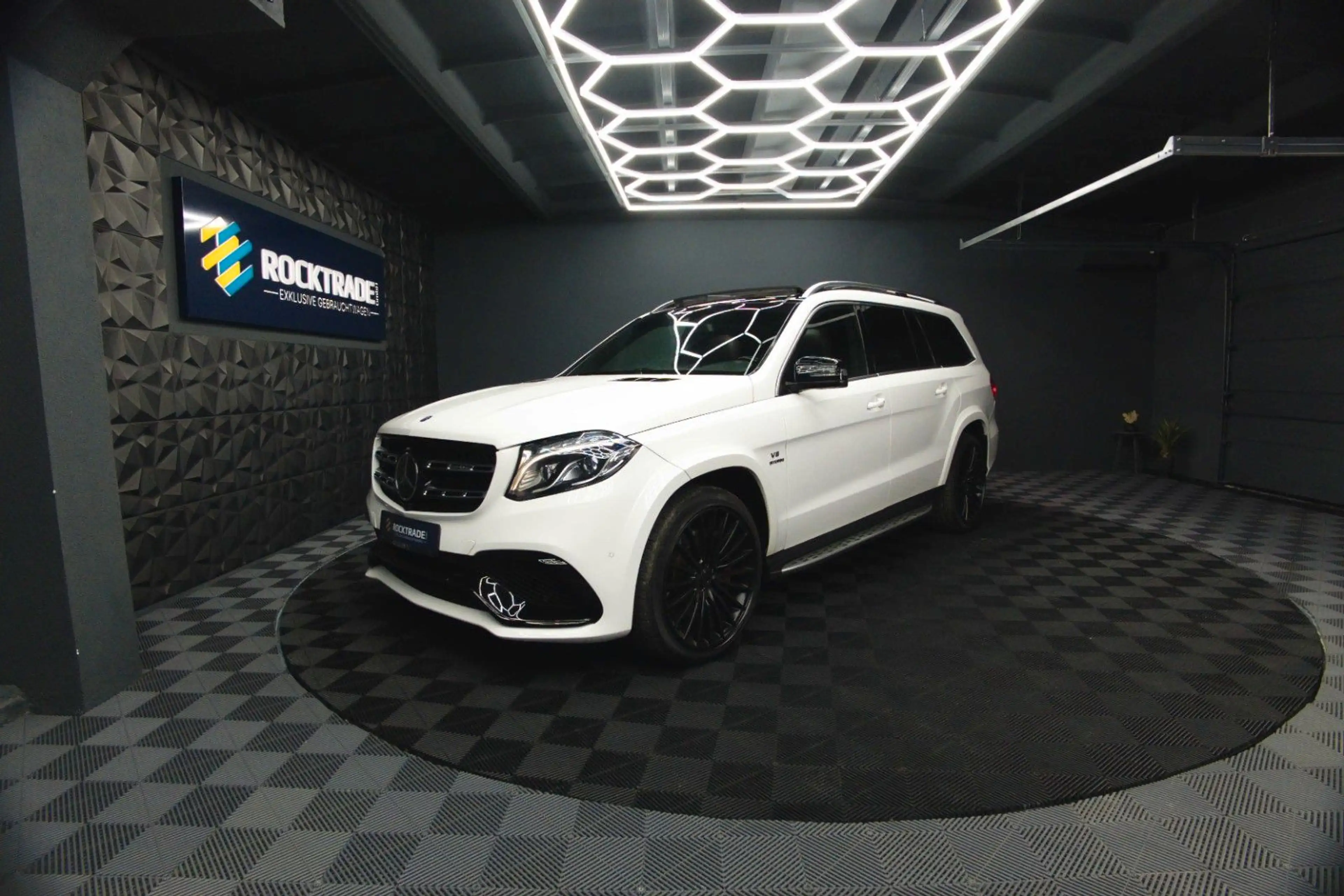 Mercedes-Benz GLS 63 AMG GLS / GL 63 AMG 4Matic Night-Paket *ACC*Pano*LED