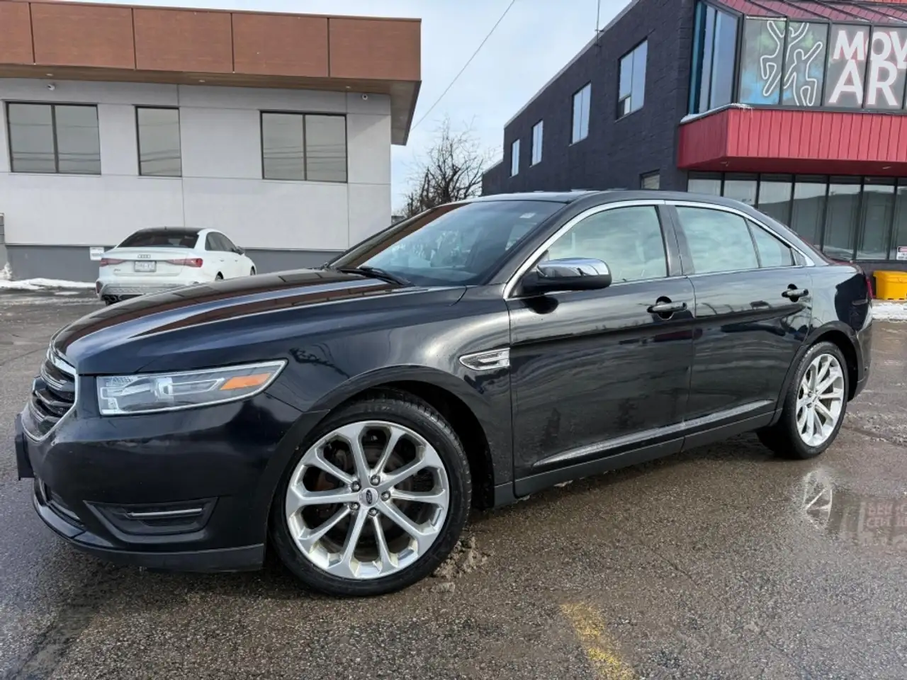 Ford Taurus снимка Ford Taurus