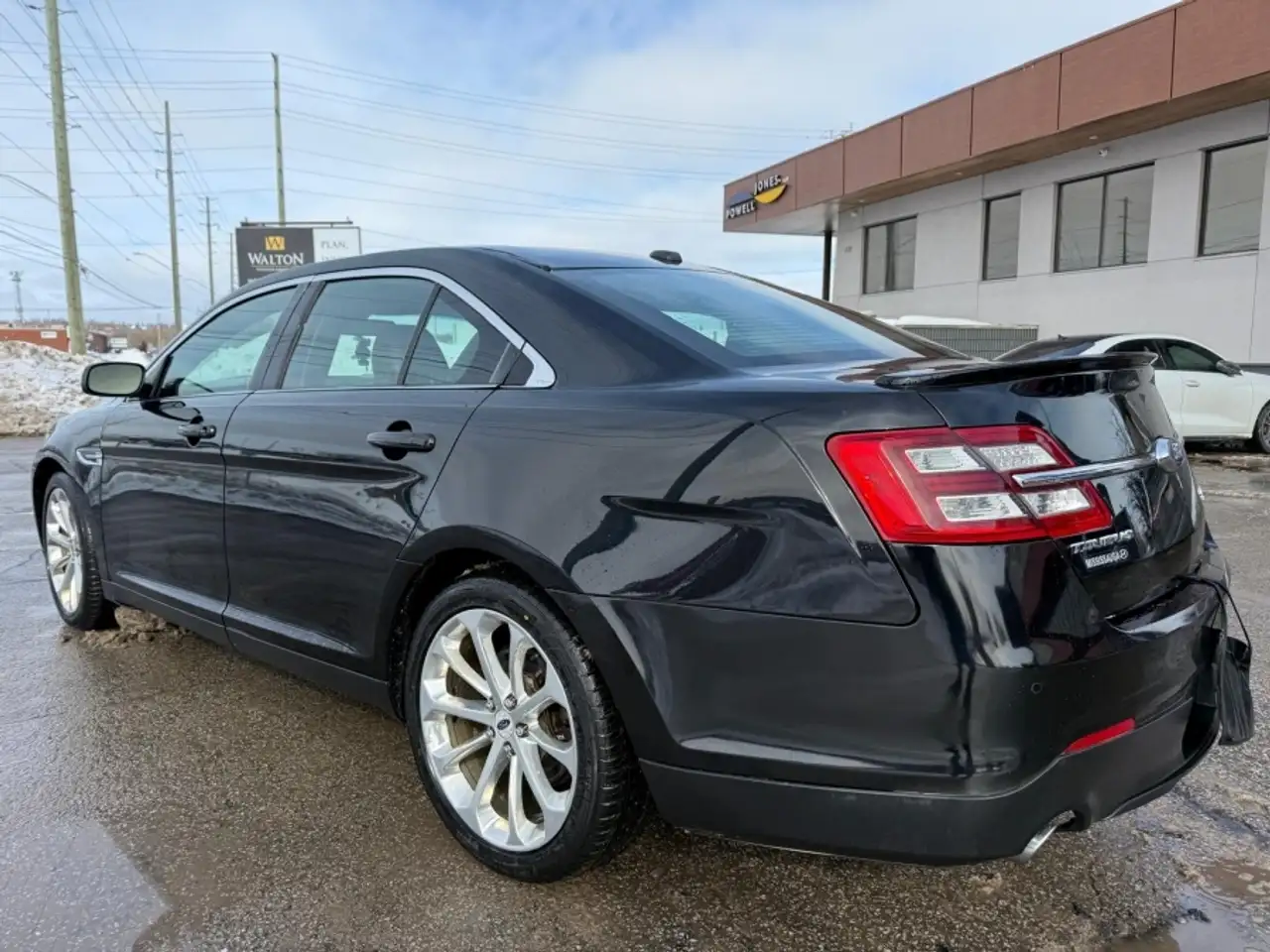 Ford Taurus снимка Ford Taurus