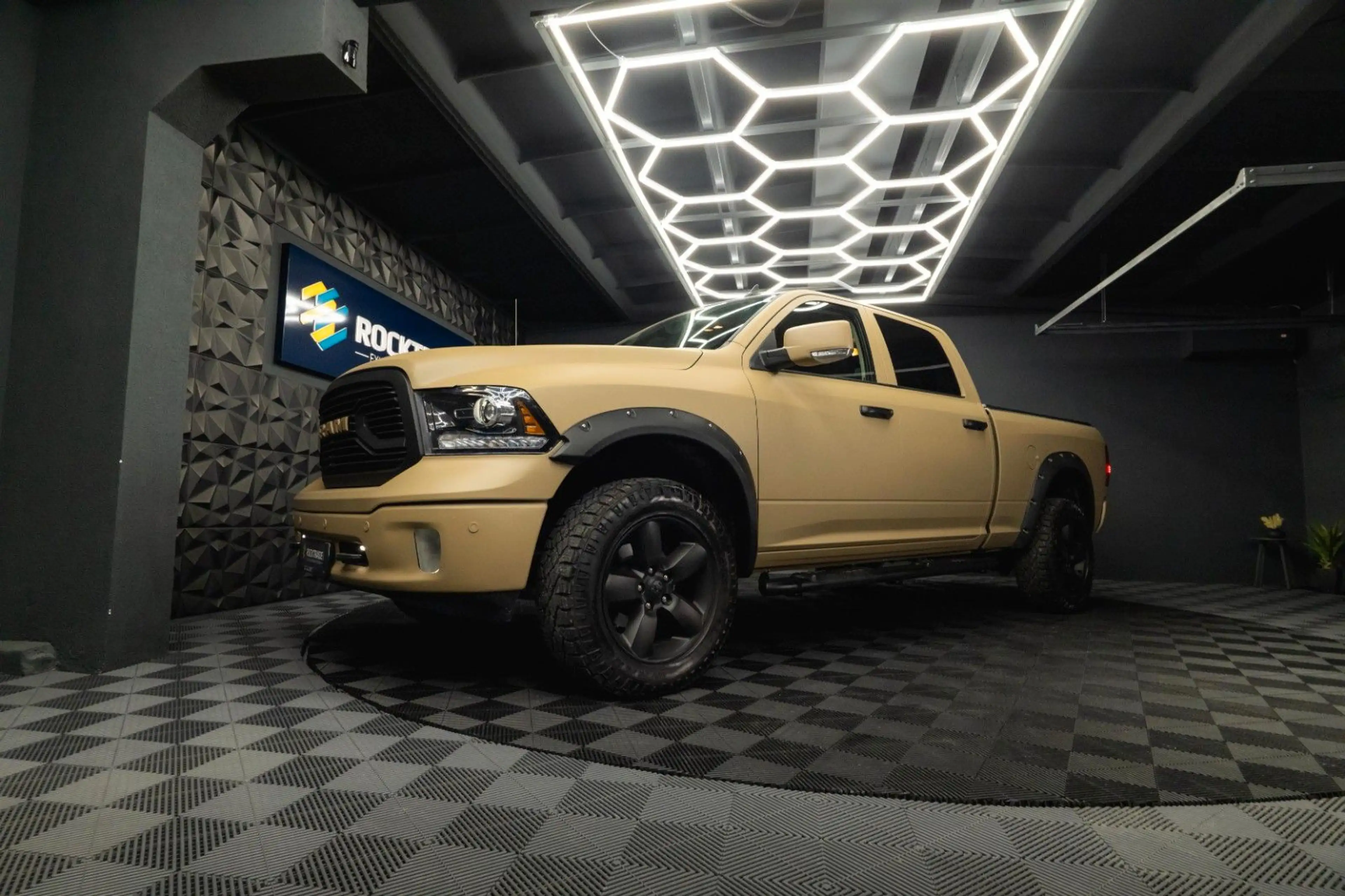 Dodge RAM 5.7 V8 HEMI 4x4 OFFROAD RAPTOR LONGBED 19% — photo 2
