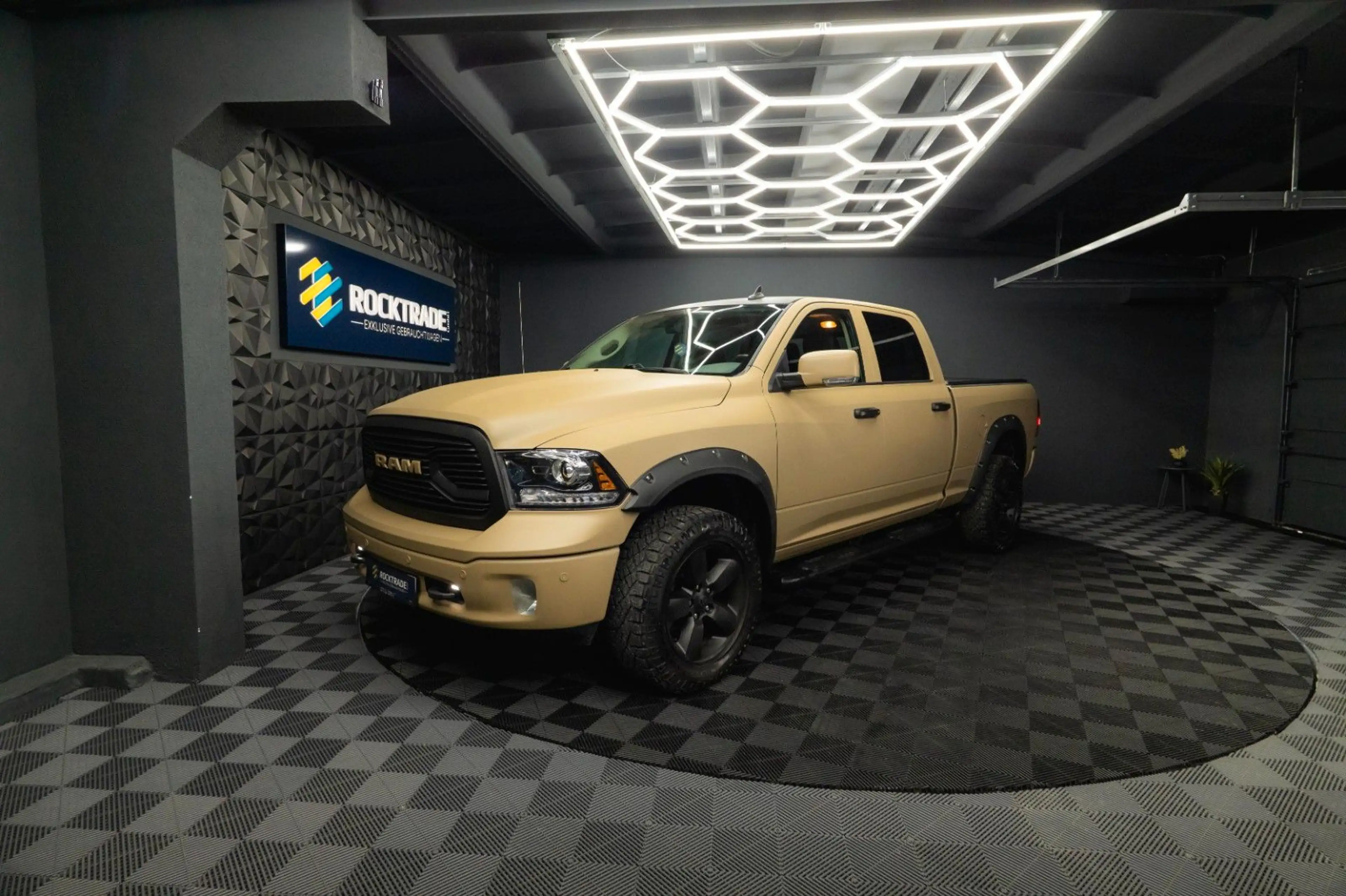Dodge RAM 5.7 V8 HEMI 4x4 OFFROAD RAPTOR LONGBED 19%