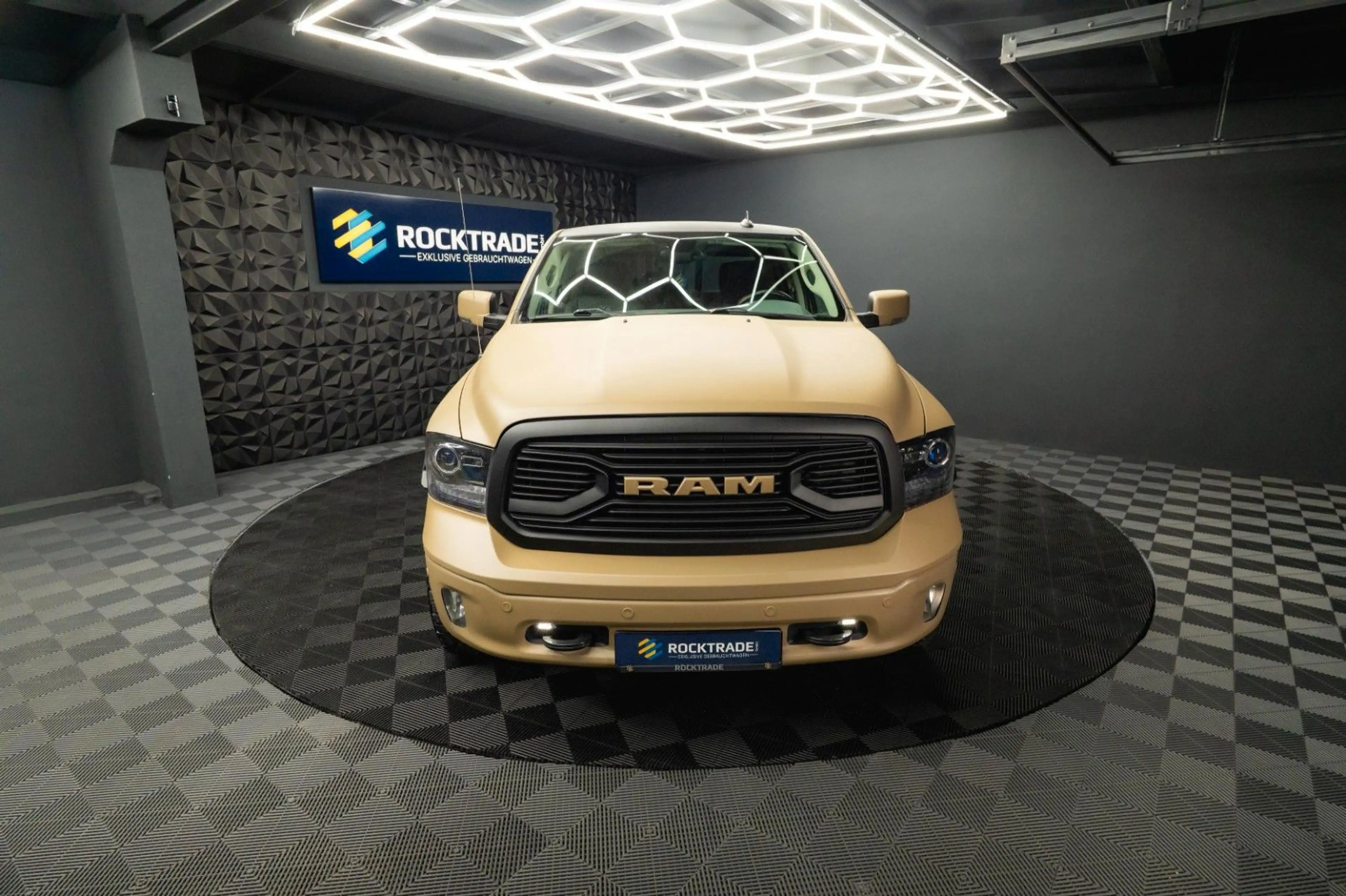 Dodge RAM 5.7 V8 HEMI 4x4 OFFROAD RAPTOR LONGBED 19% — photo 4