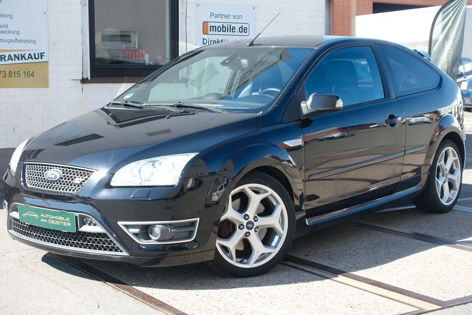 Ford Focus Lim. ST//XENON/RECARO/LEDER/SHZ/TÜV+ZR+SER Negro - 1