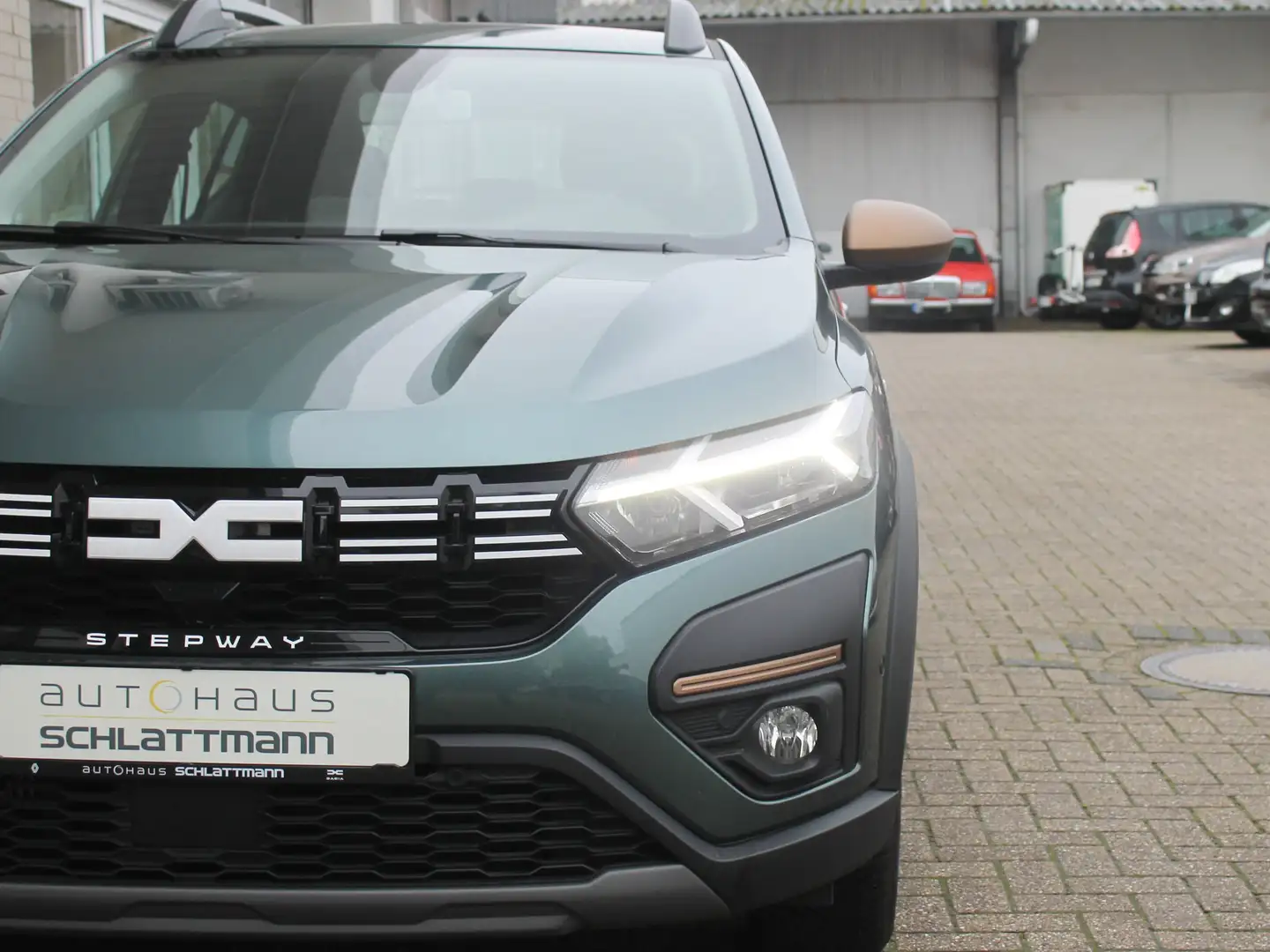 Dacia Sandero Stepway III TCe 110 Extreme+ *Voll-Ausstattung Vert - 2