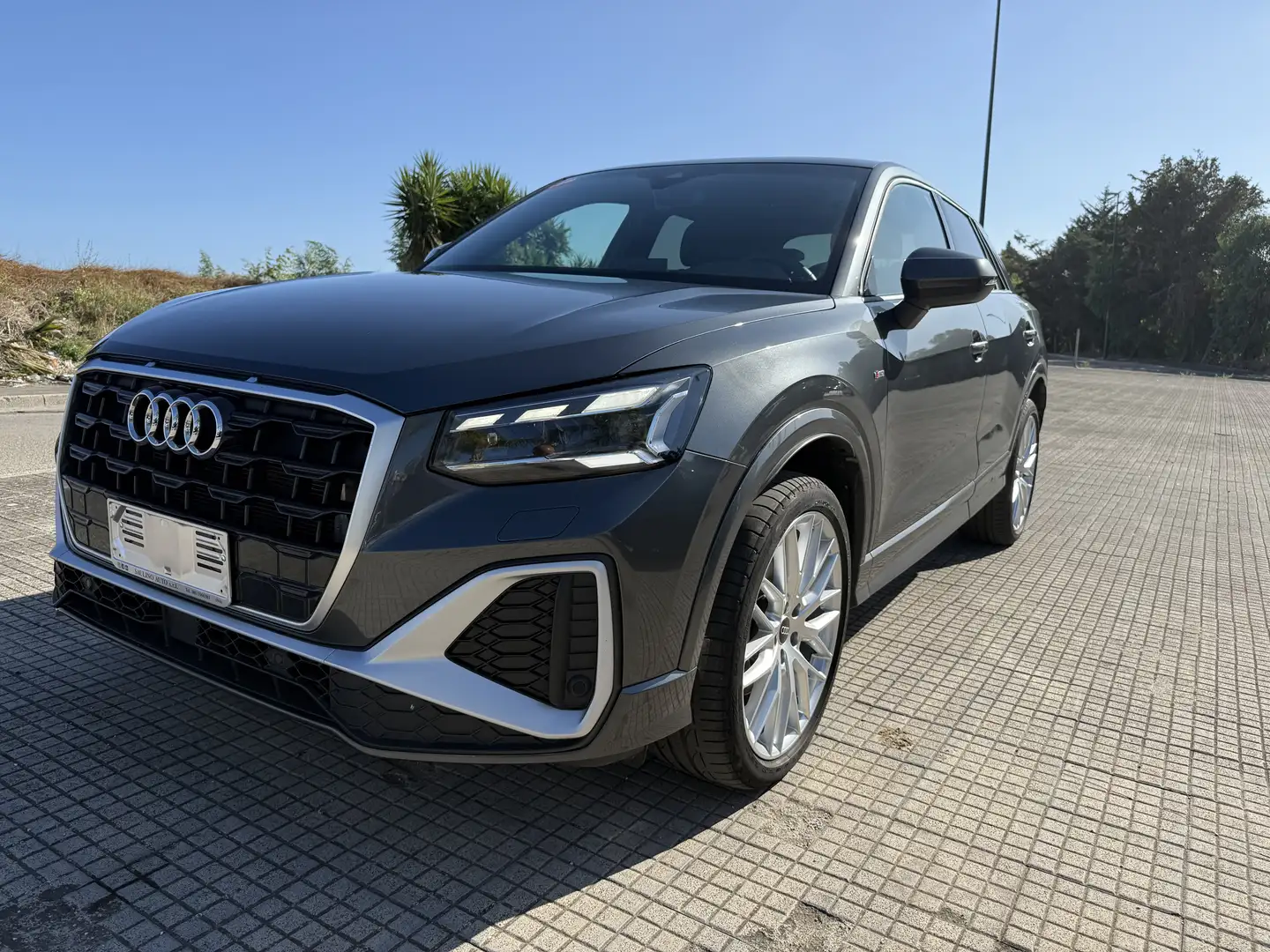 Audi Q2 Q2 35 2.0 tdi S line edition s-tronic Gris - 1