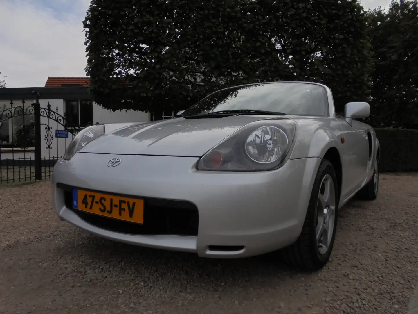 Toyota MR 2 1.8-16v VVT-i **67.000 org.km.**NIEUWSTAAT**2e EIG Argintiu - 2
