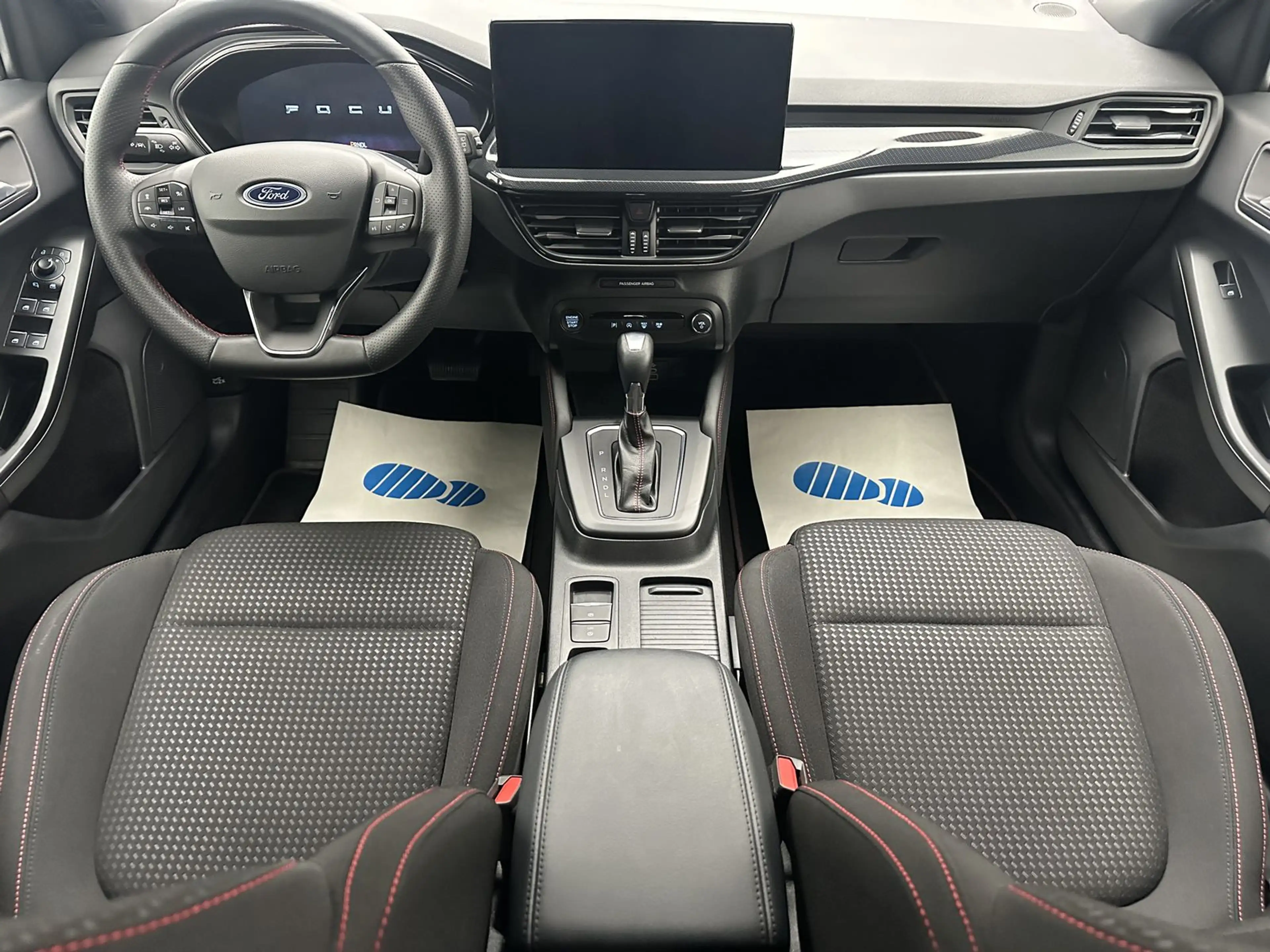 Ford Focus ST-Line X "1 HAND-NAVI-CAM-MULTI-PDC-LED" — photo 12