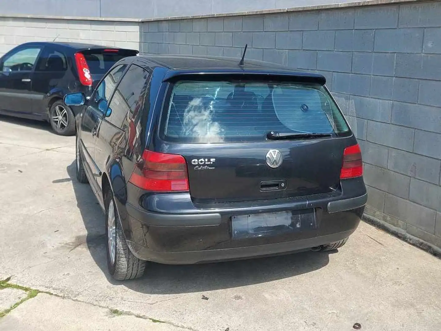 Volkswagen Golf 1.9 SDi Base Edition Noir - 2