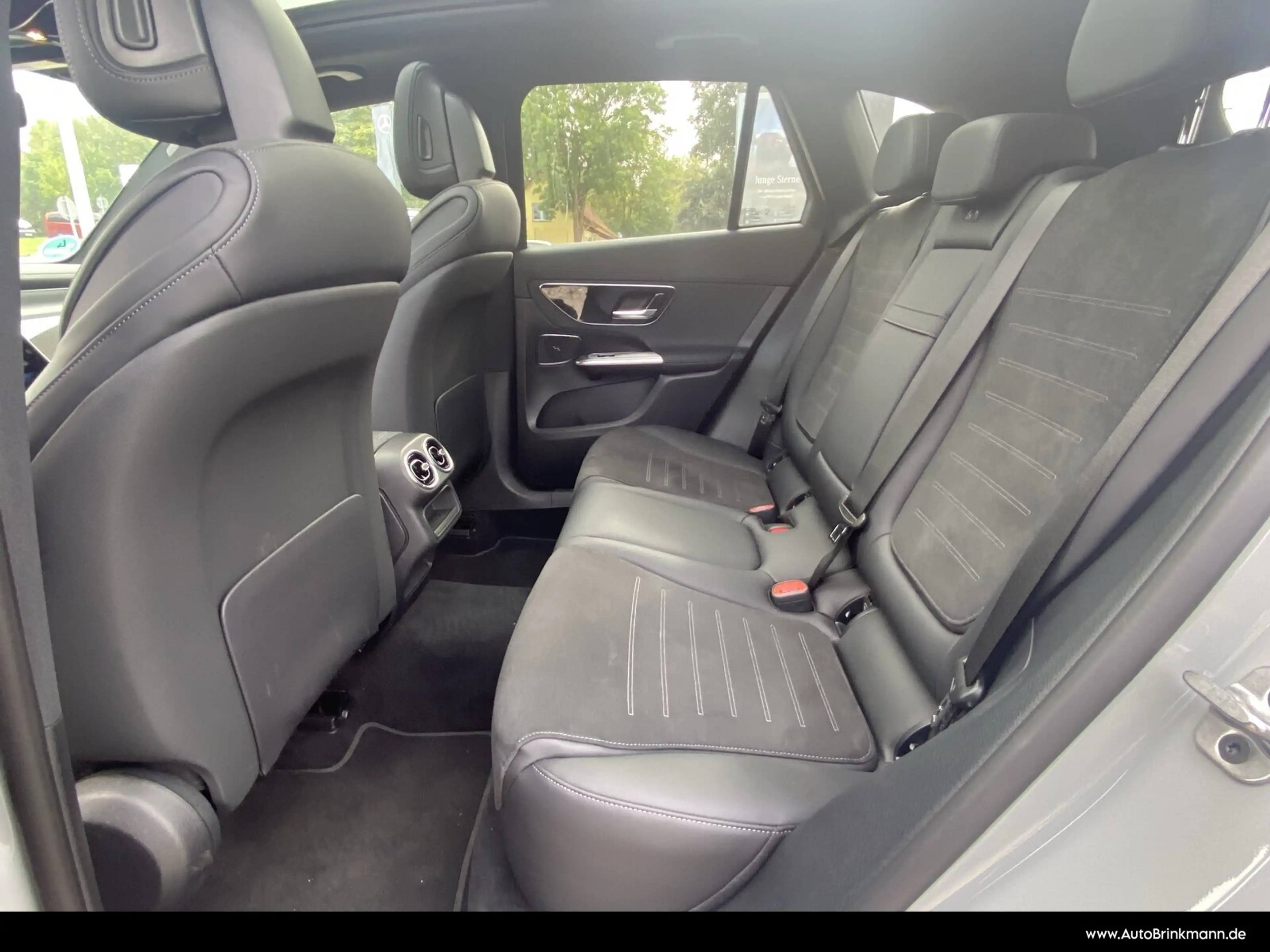 Mercedes-Benz GLC 450 GLC 450 d 4MATIC AMG Line Exterieur/Panorama/SHZ — photo 11