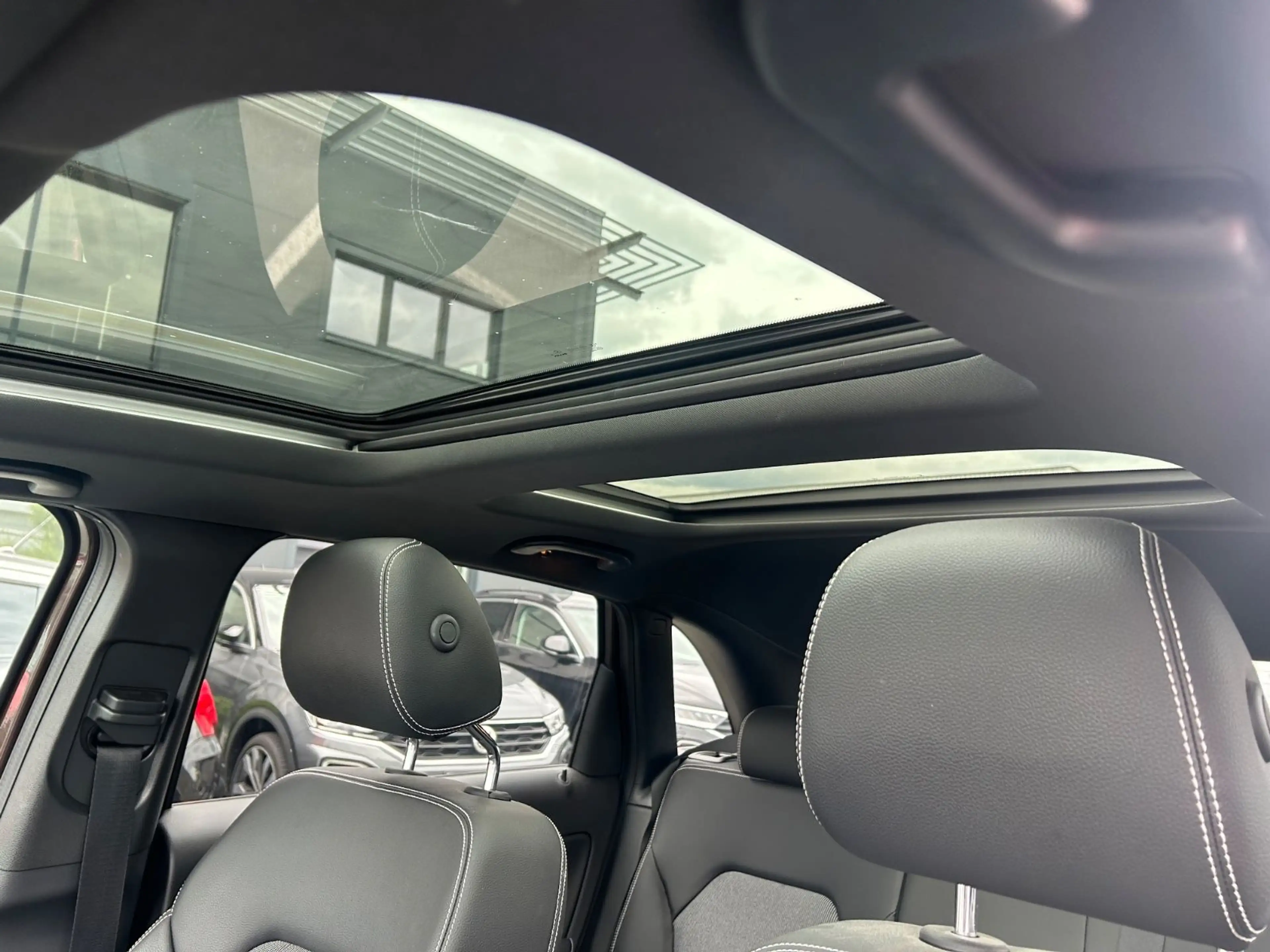 Mercedes-Benz B 220 4Matic Urban Style Edition/ PANO/LED/Night — photo 10