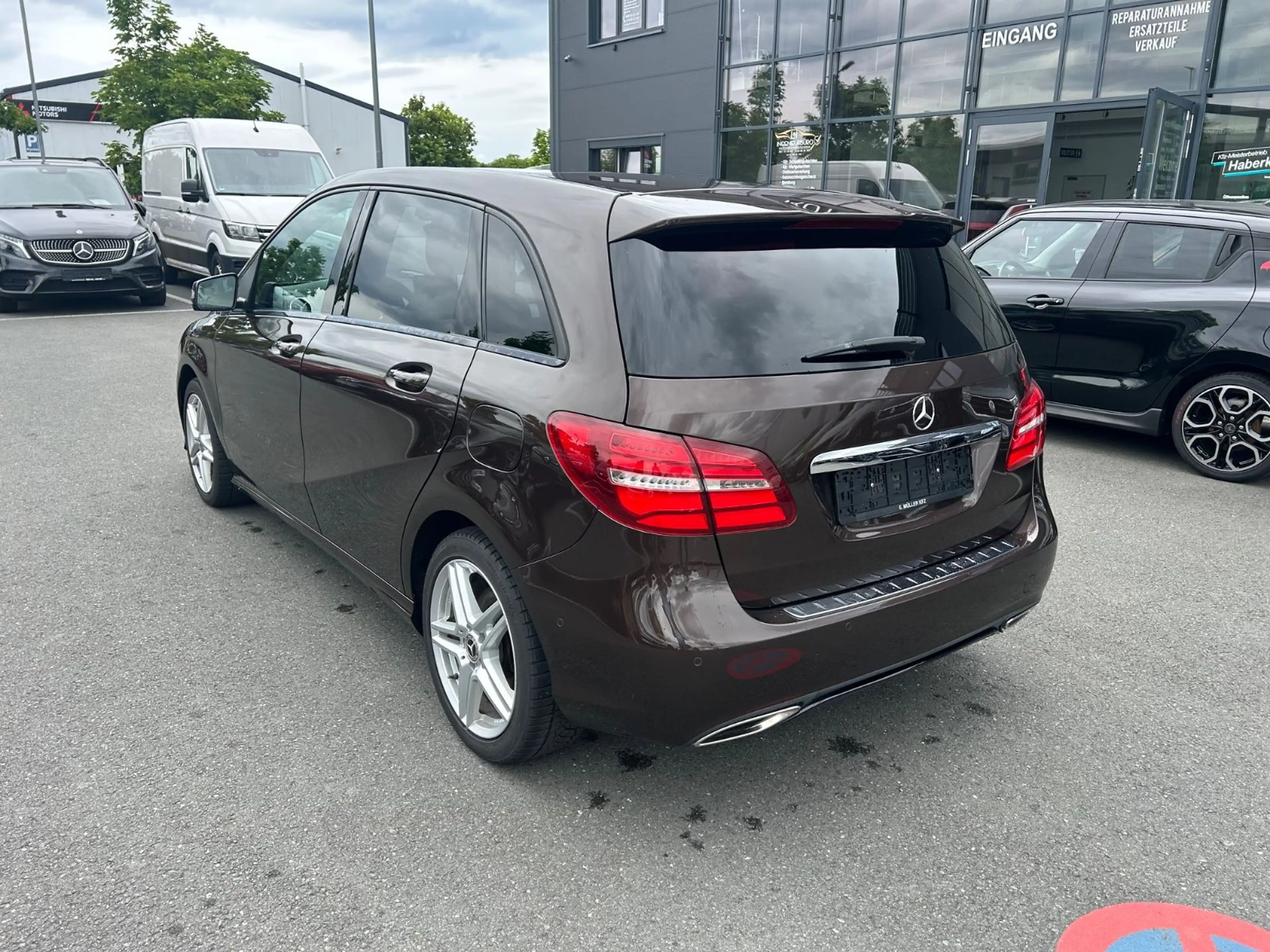 Mercedes-Benz B 220 4Matic Urban Style Edition/ PANO/LED/Night — photo 5