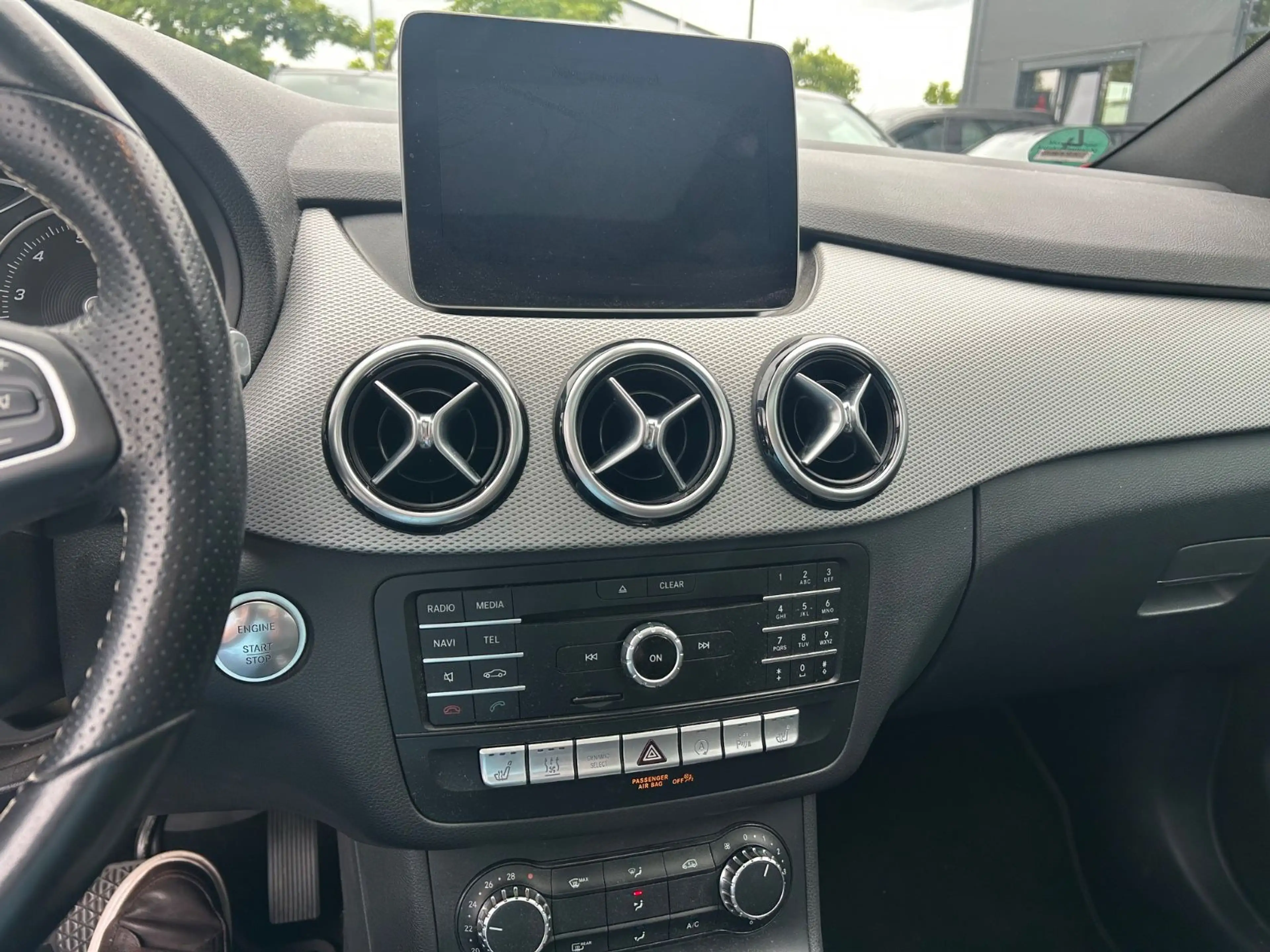 Mercedes-Benz B 220 4Matic Urban Style Edition/ PANO/LED/Night — photo 13