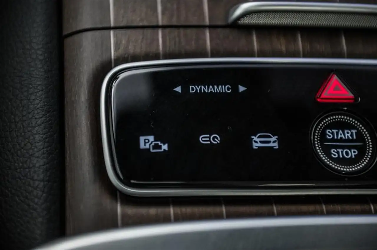 Mercedes-Benz EQS снимка Mercedes-Benz EQS
