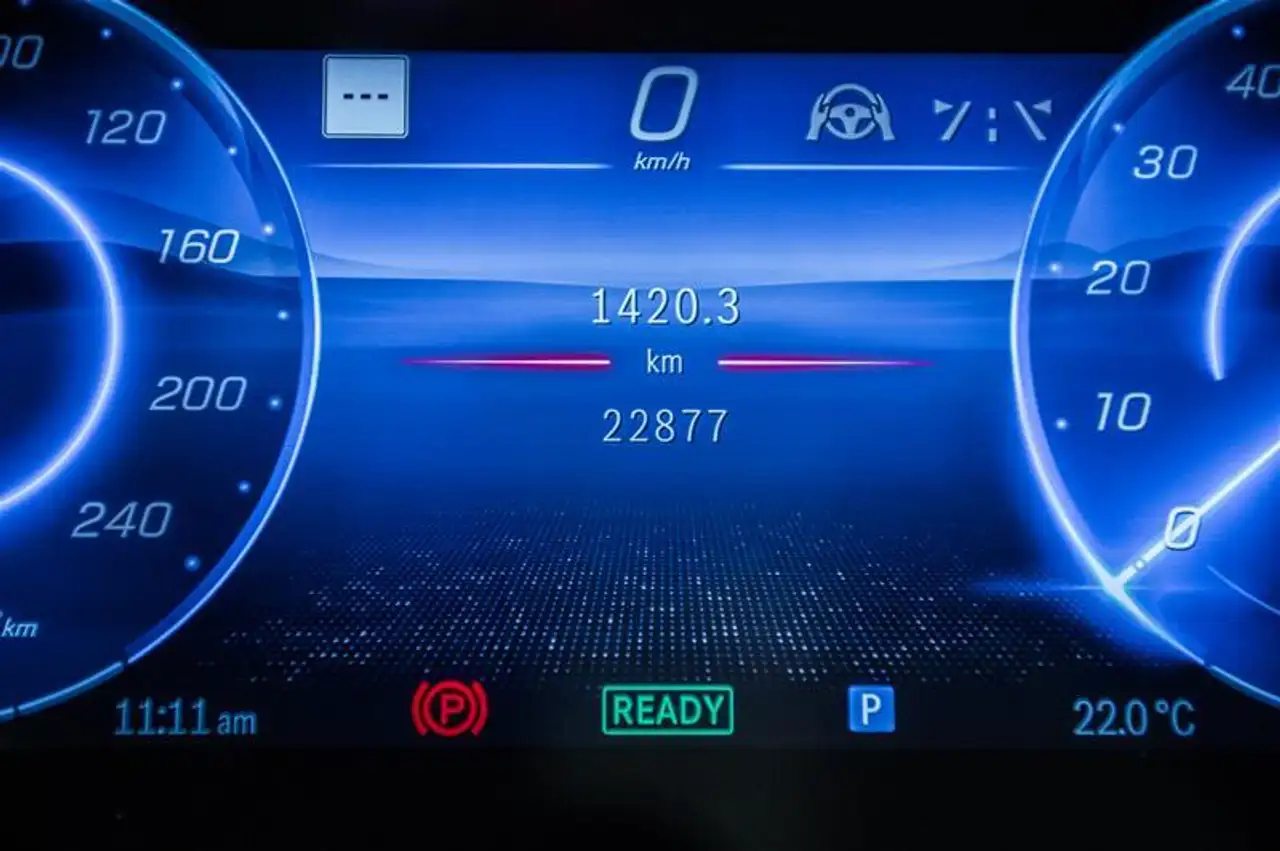 Mercedes-Benz EQS снимка Mercedes-Benz EQS