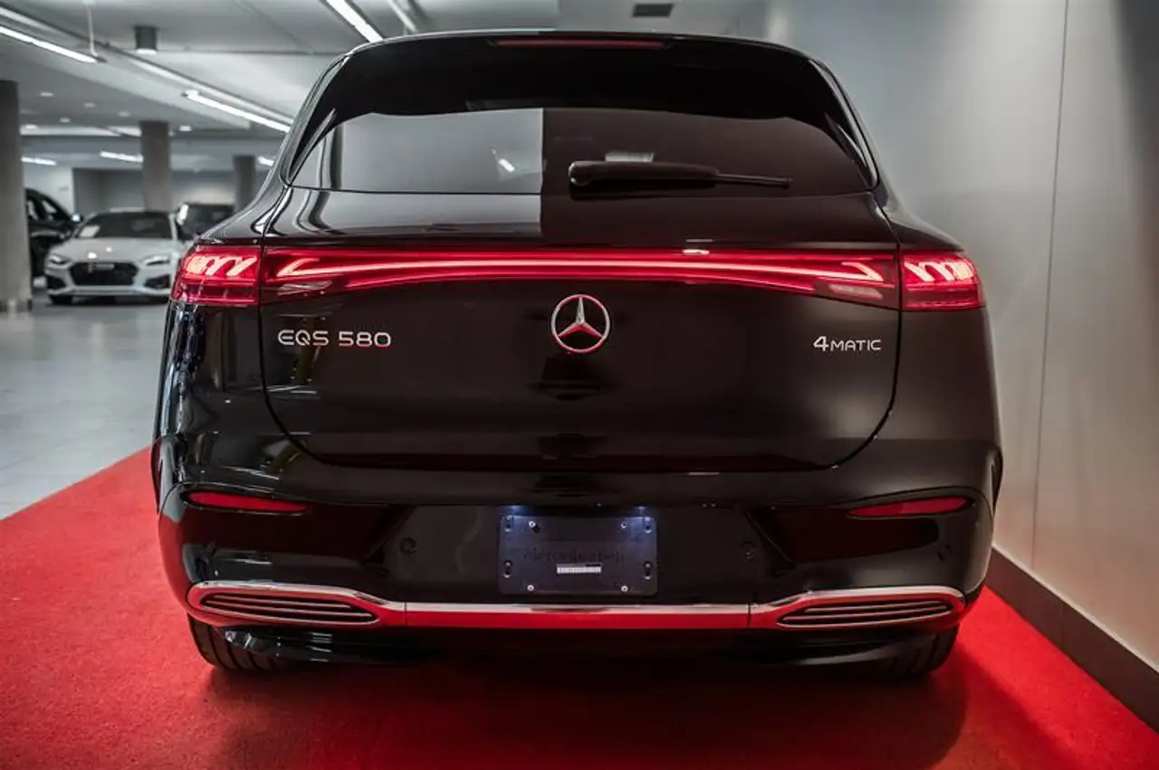 Mercedes-Benz EQS снимка Mercedes-Benz EQS