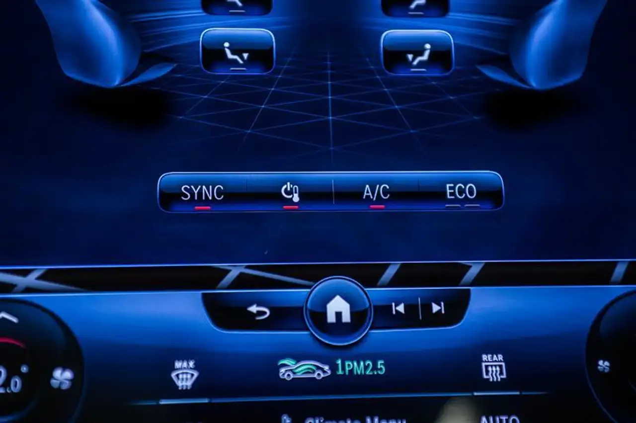 Mercedes-Benz EQS снимка Mercedes-Benz EQS