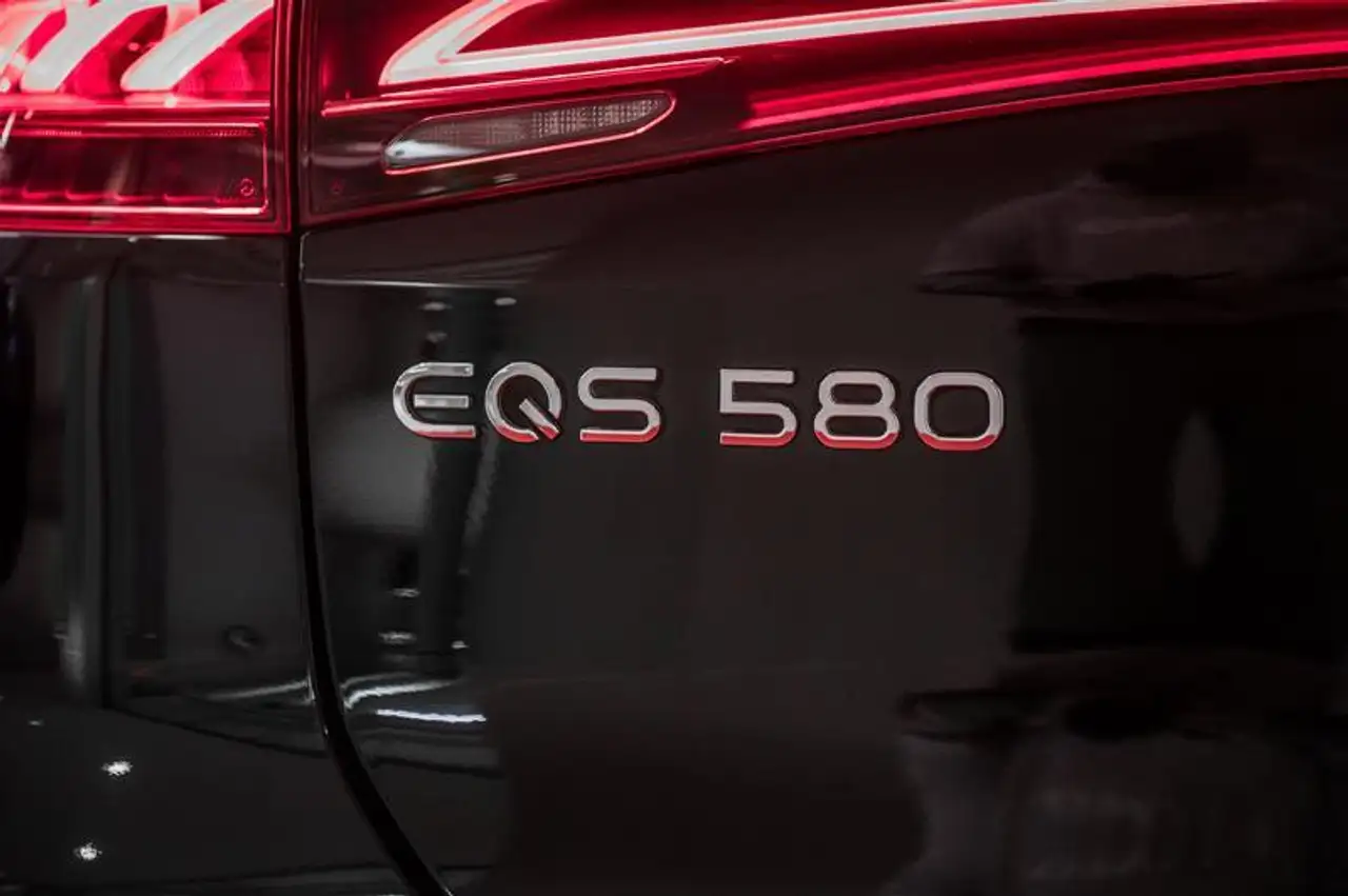 Mercedes-Benz EQS снимка Mercedes-Benz EQS