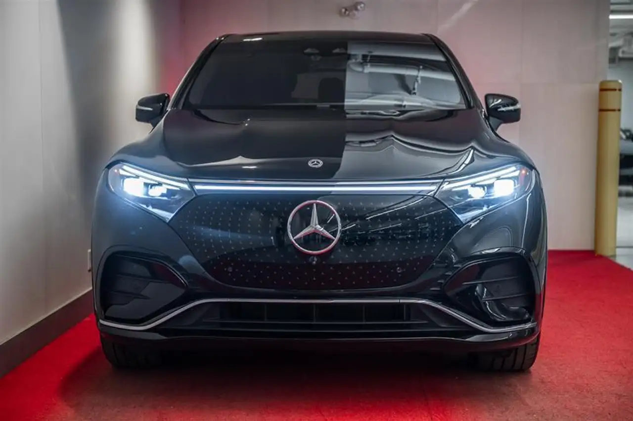 Mercedes-Benz EQS снимка Mercedes-Benz EQS