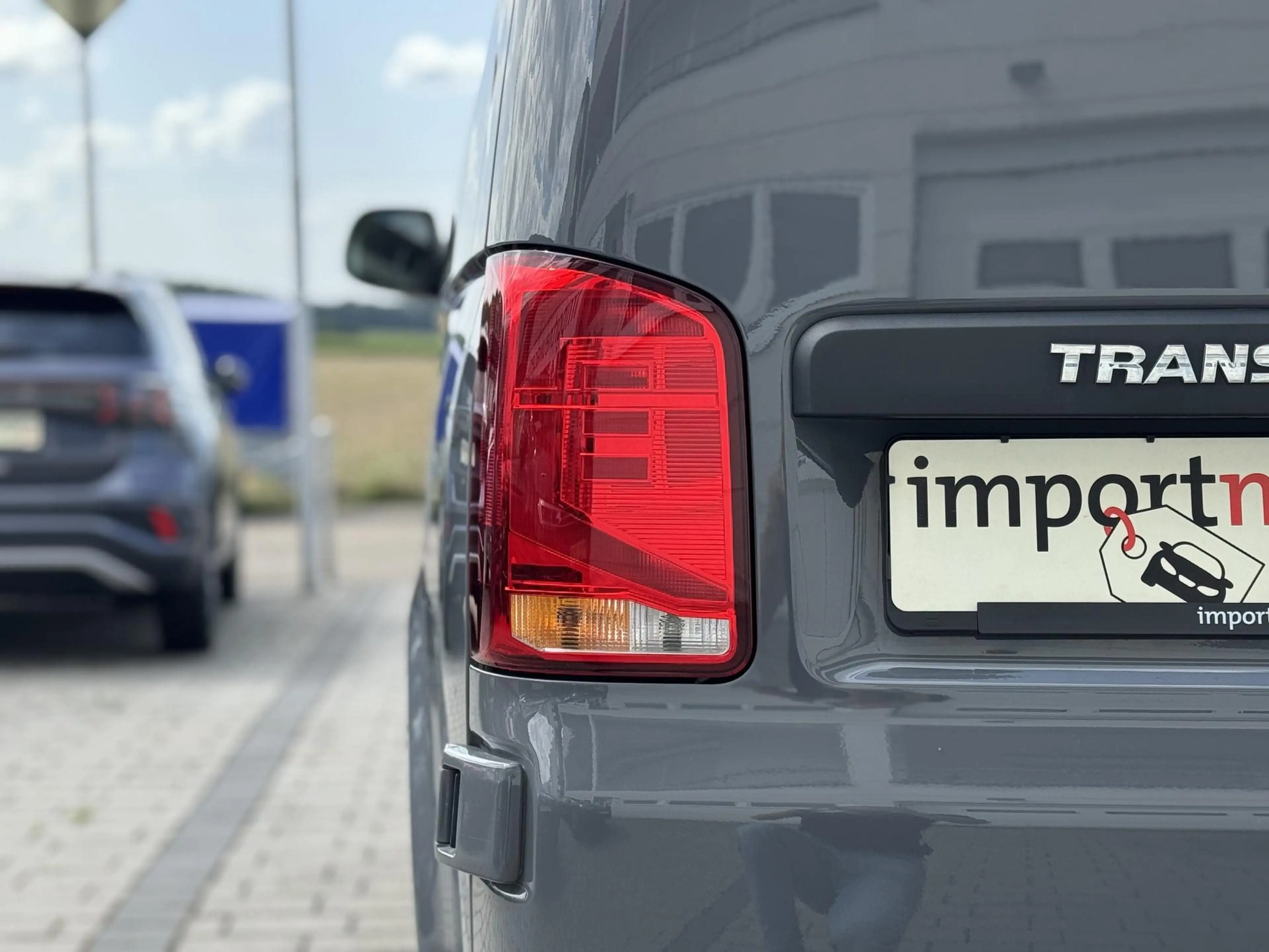 Volkswagen T6.1 Transporter 2.0 TDI 4MOTION App-Connect+PDC+Scheckheft! — photo 11