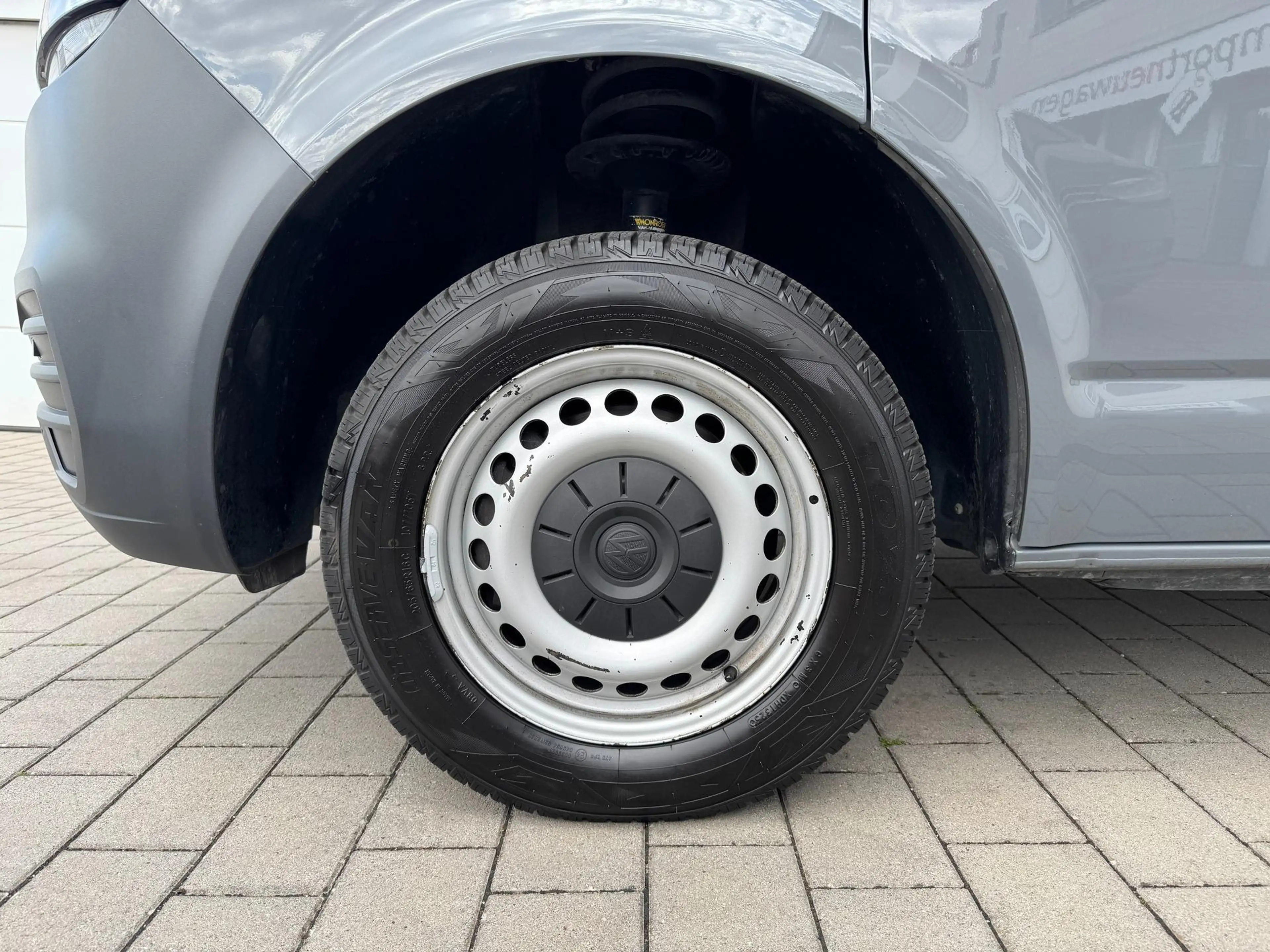 Volkswagen T6.1 Transporter 2.0 TDI 4MOTION App-Connect+PDC+Scheckheft! — photo 6