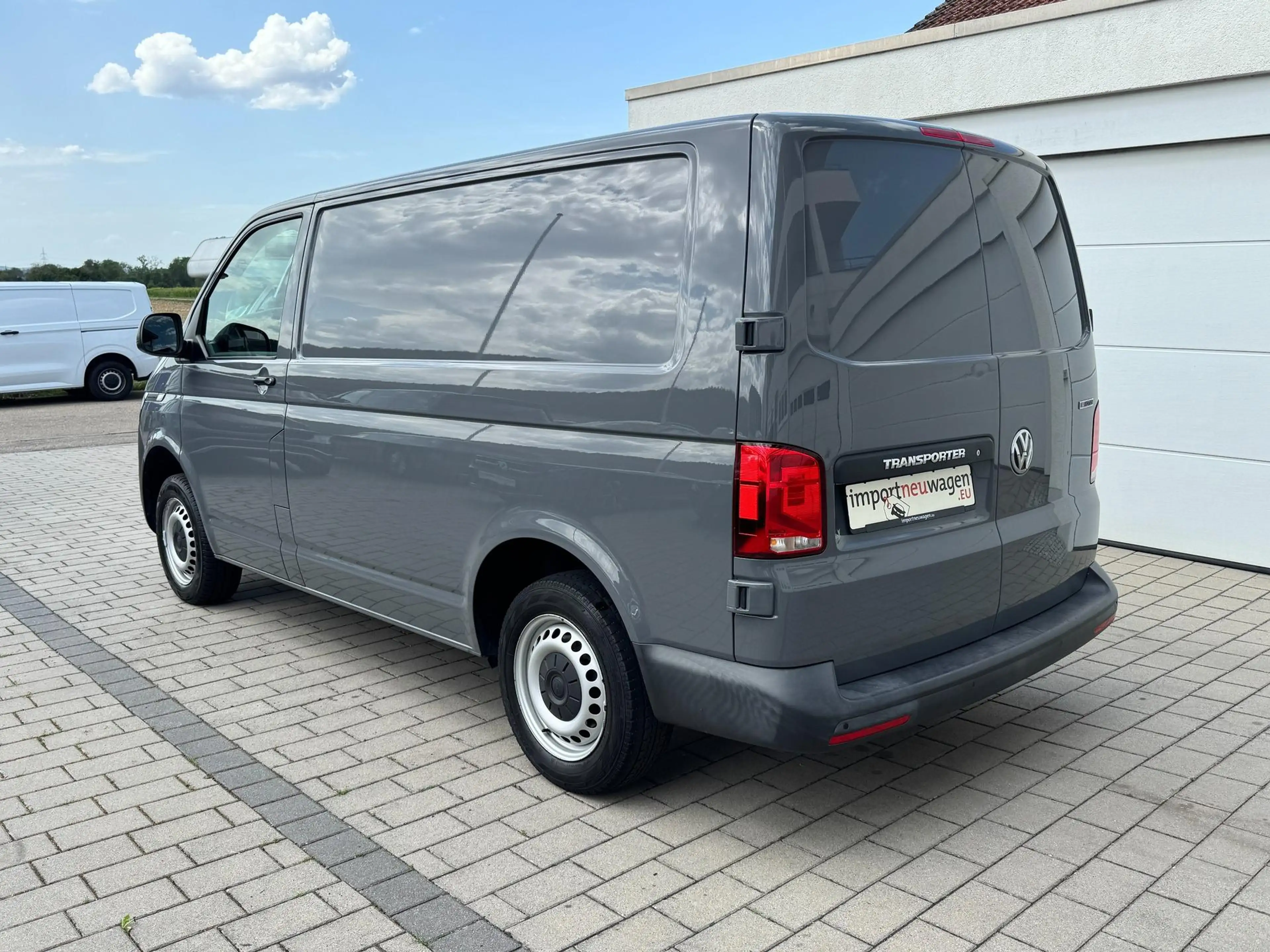 Volkswagen T6.1 Transporter 2.0 TDI 4MOTION App-Connect+PDC+Scheckheft! — photo 8