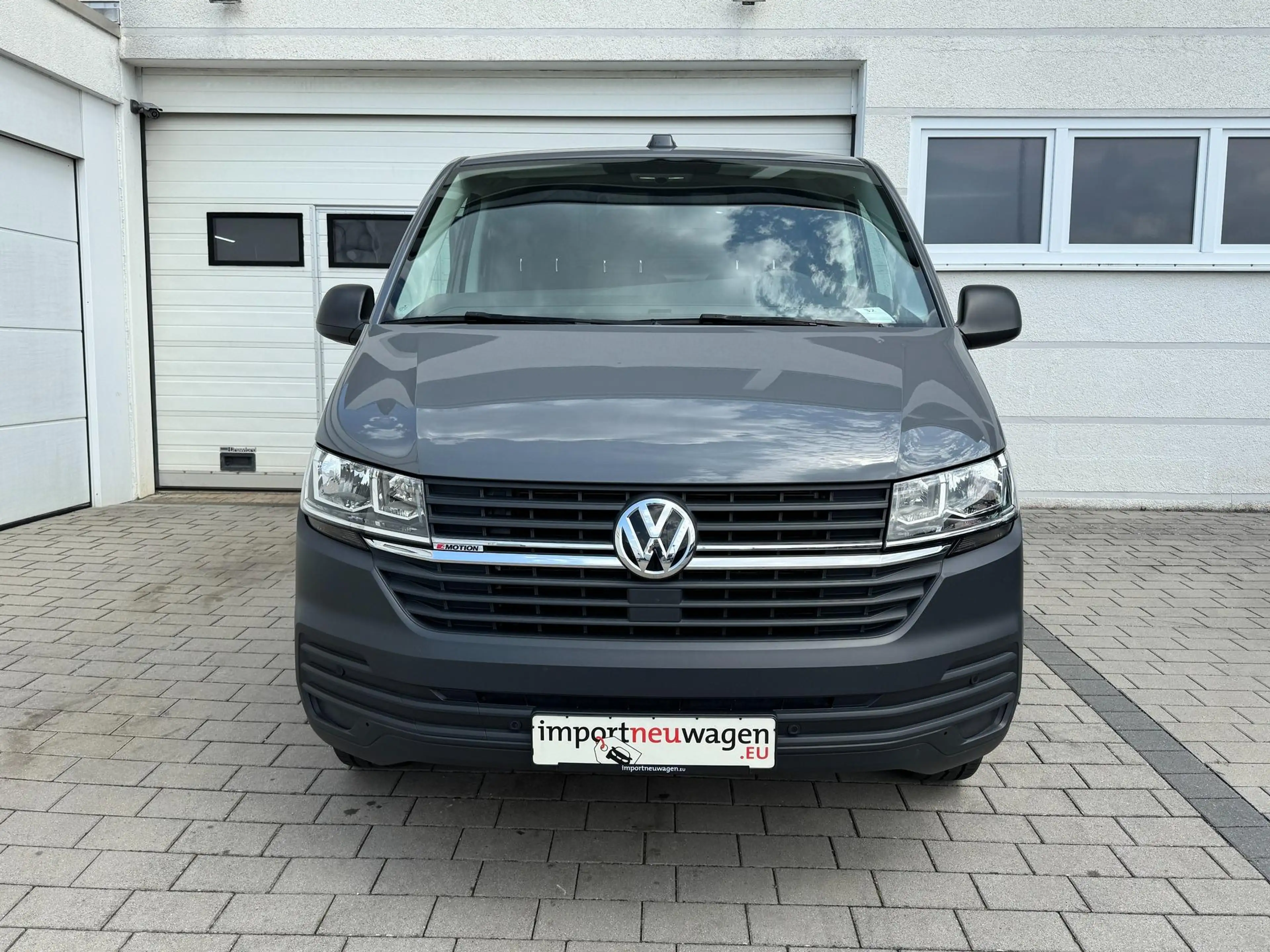 Volkswagen T6.1 Transporter 2.0 TDI 4MOTION App-Connect+PDC+Scheckheft! — photo 2