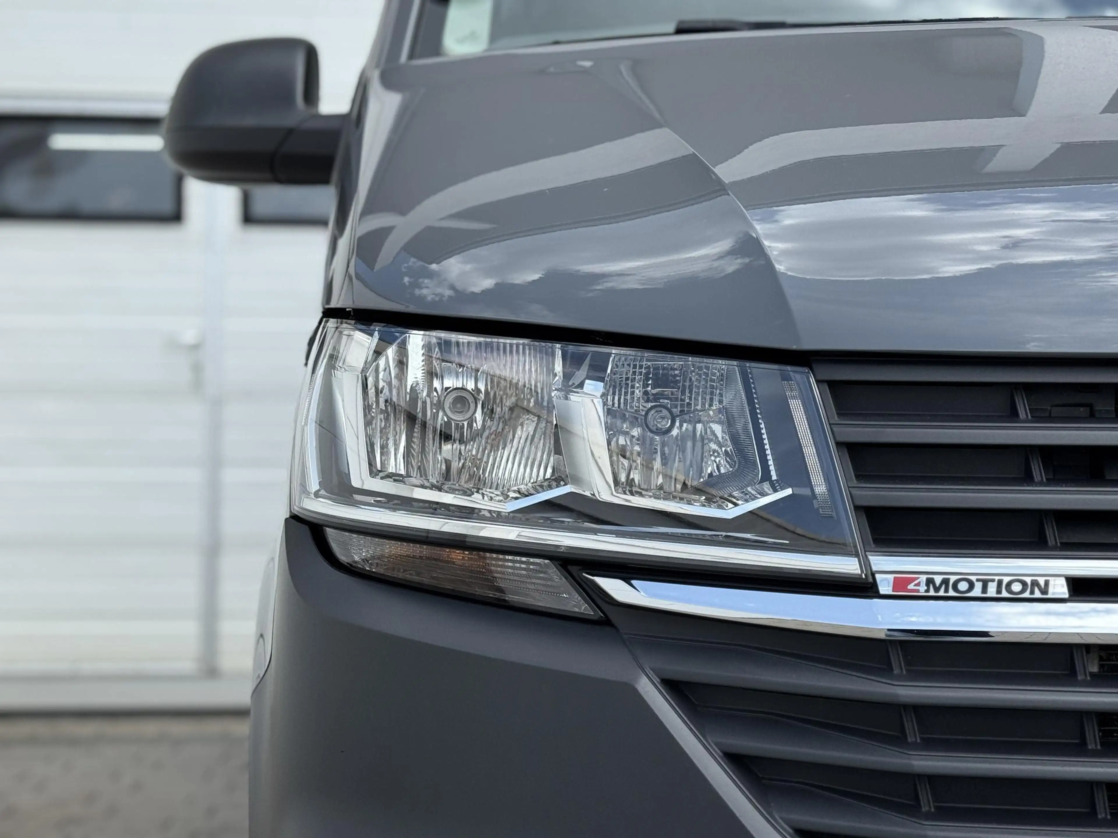 Volkswagen T6.1 Transporter 2.0 TDI 4MOTION App-Connect+PDC+Scheckheft! — photo 4