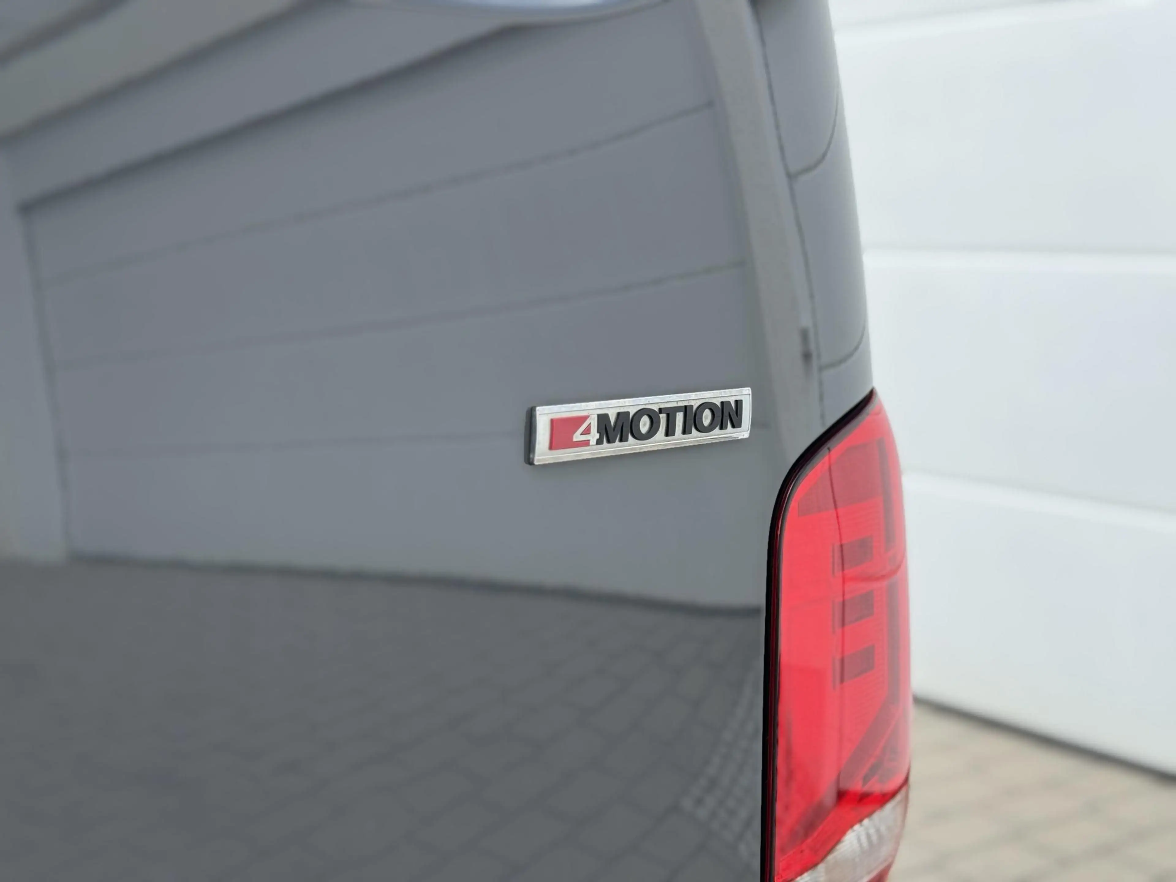 Volkswagen T6.1 Transporter 2.0 TDI 4MOTION App-Connect+PDC+Scheckheft! — photo 12