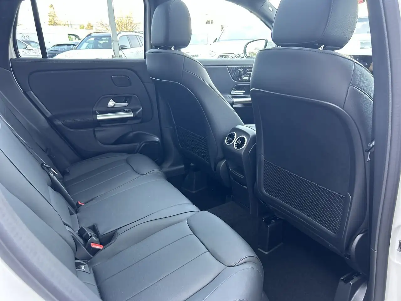 Mercedes-Benz GLA photo Mercedes-Benz GLA