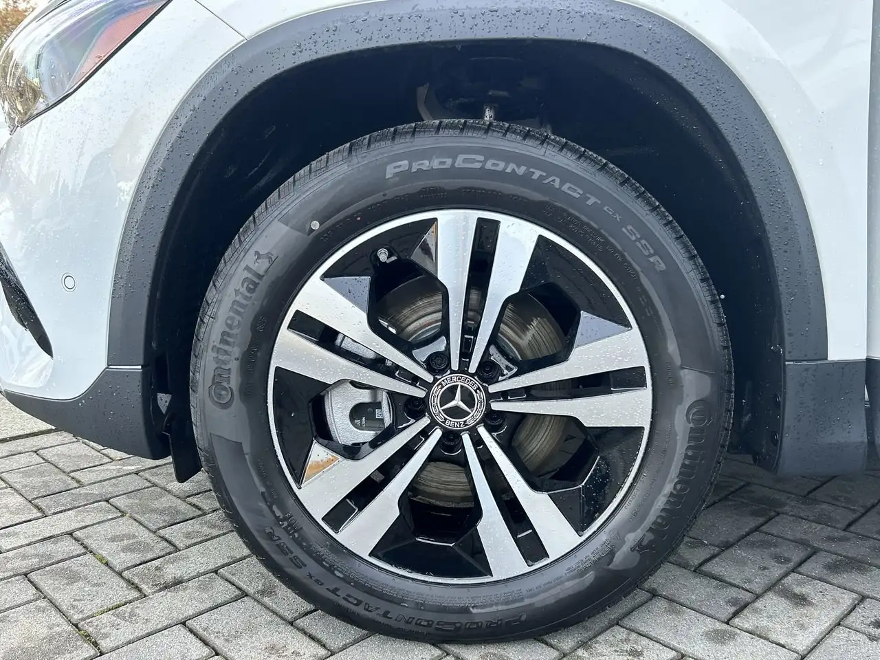 Mercedes-Benz GLA photo Mercedes-Benz GLA