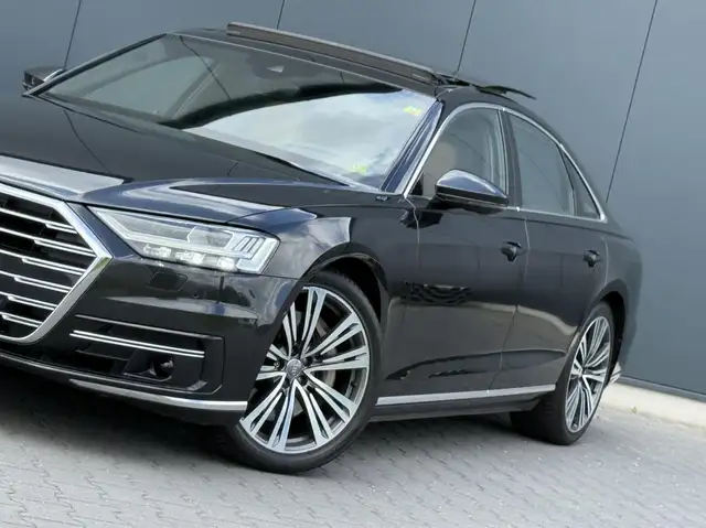 Audi A8 view 6