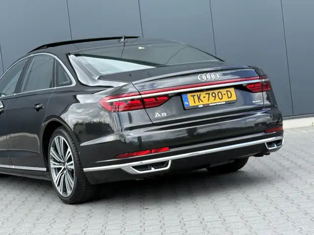 Audi A8 view 12