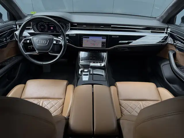 Audi A8 view 15