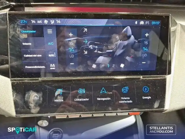 Peugeot 408 view 13