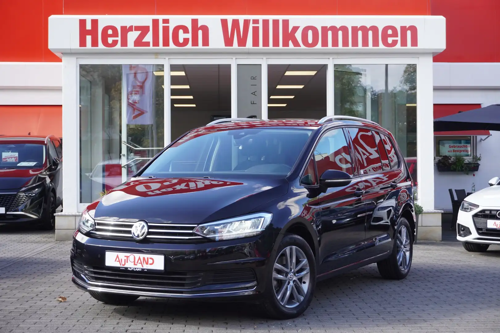 Volkswagen Touran 1.5 TSI DSG IQ.DRIVE LED Navi AHK ACC PDC Noir - 2