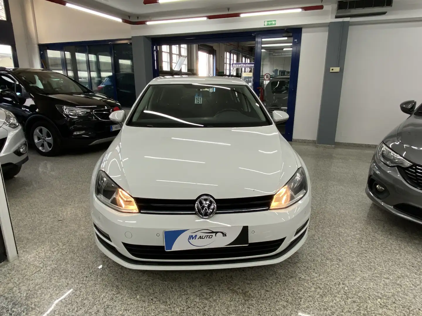 Volkswagen Golf 5p 1.2 tsi Tech&Sound Bianco - 1