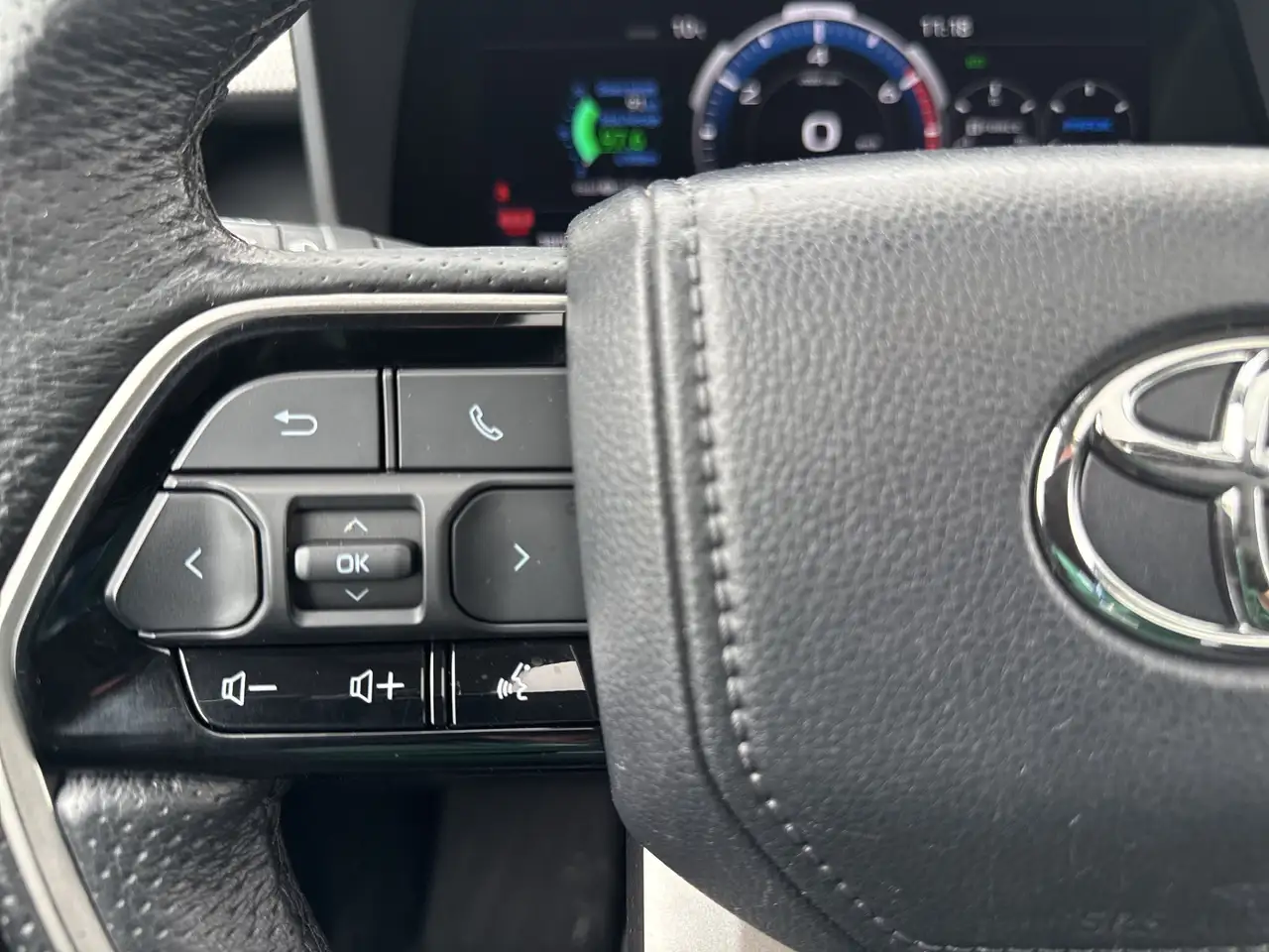 Toyota Tundra снимка Toyota Tundra