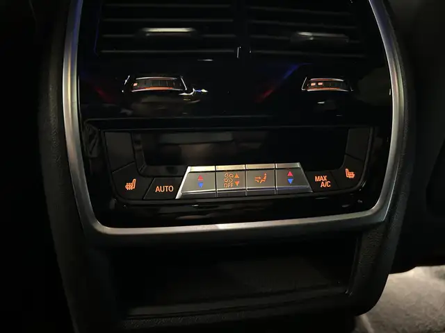 BMW XM 50e *Soft Close / AHK / Bowers&Wilkins* Ansicht 19