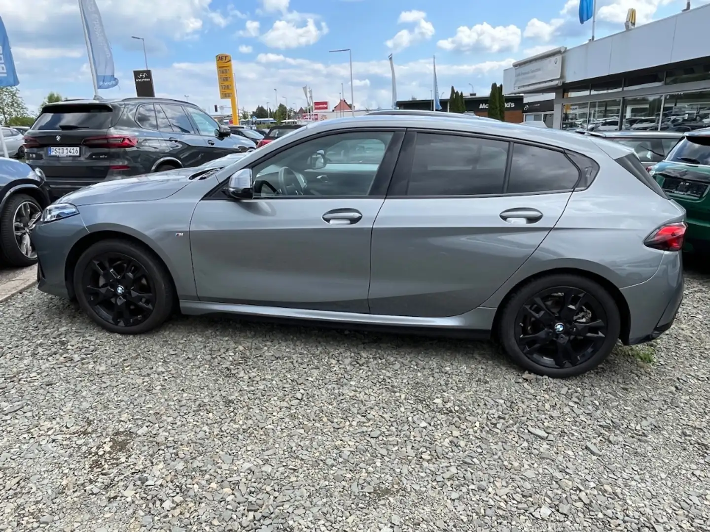BMW 118 d F70 M Sport AHK ad.M-FW Durchlade Sonnenschutz S Grau - 2