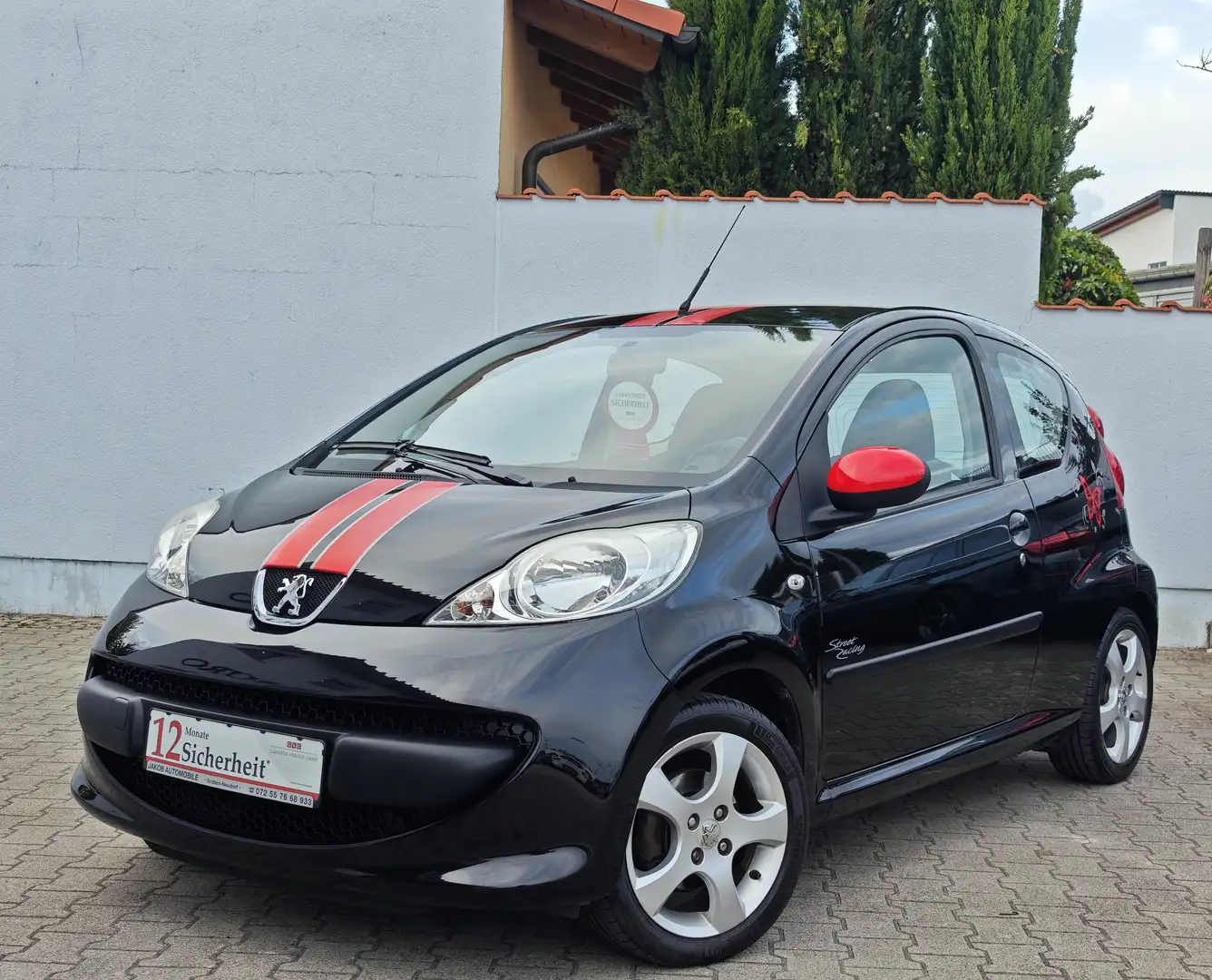 Peugeot 107 TÜV Neu, Klima, nur 64tkm, aus 1 Hand Noir - 1